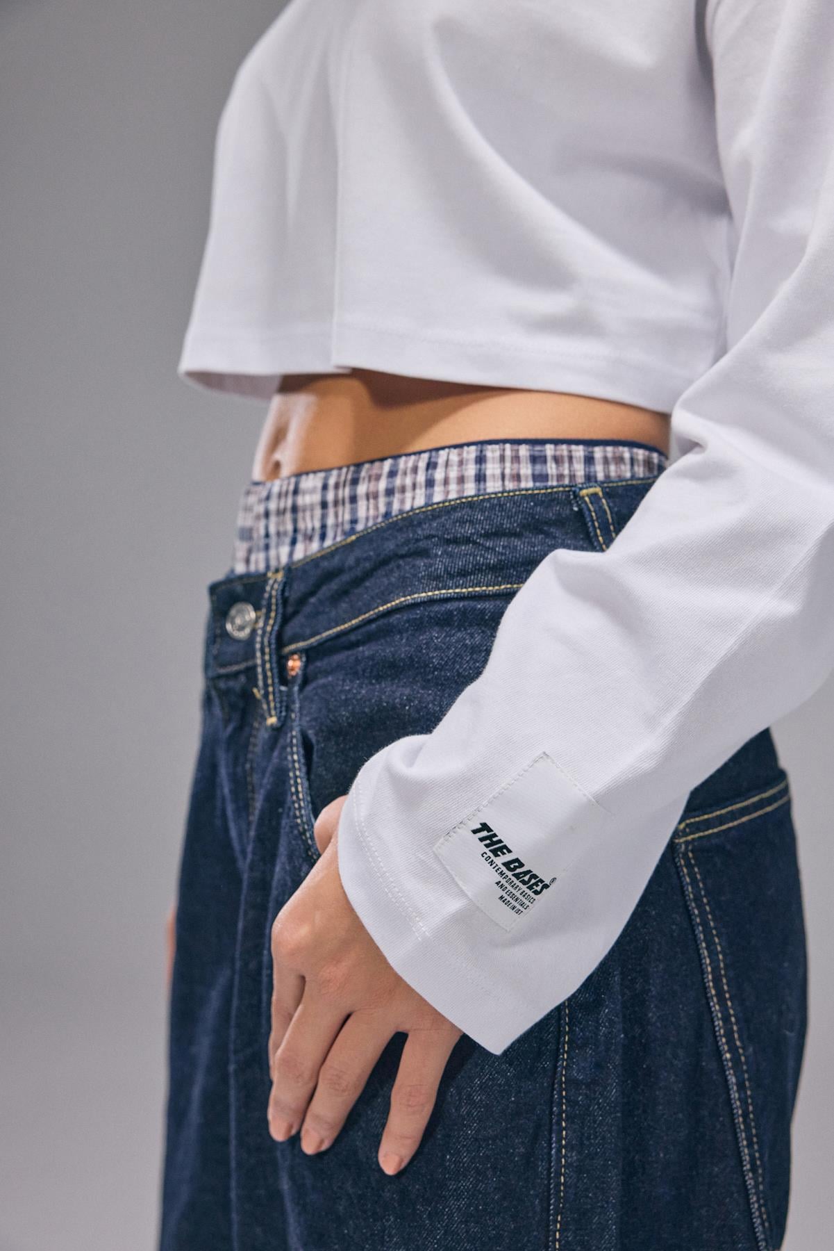 Beyaz Oversize Uzun Kollu Baskılı Crop T-Shirt