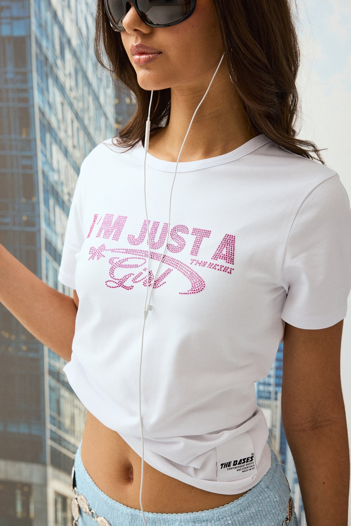 Beyaz Taş Baskılı Regular Fit T-Shirt