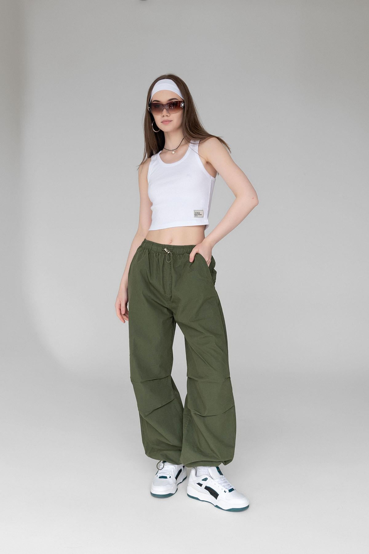 Kadın Haki Bol Kesim Paraşüt Jogger Pantolon