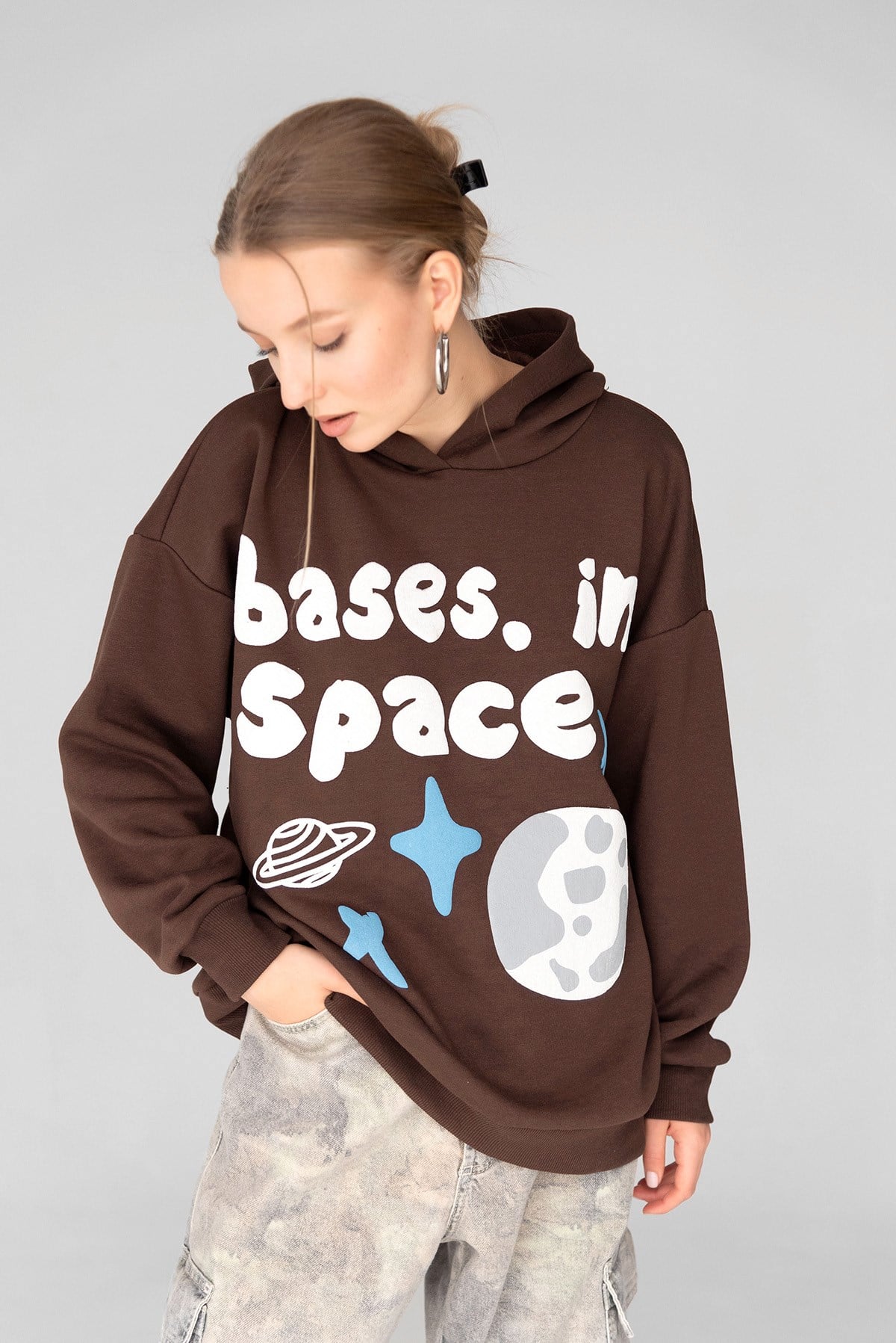 Kadın Koyu Kahverengi Sırtı Puff Baskılı Oversize Kapüşonlu Içi Polarli Sweatshirt