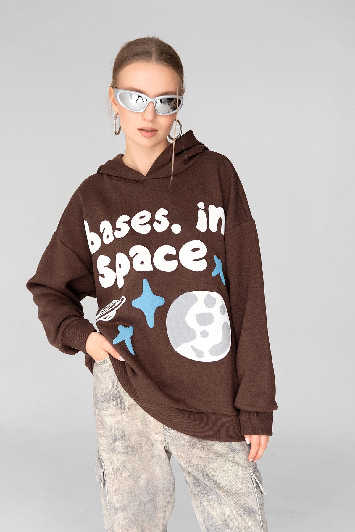 Kadın Koyu Kahverengi Sırtı Puff Baskılı Oversize Kapüşonlu Içi Polarli Sweatshirt