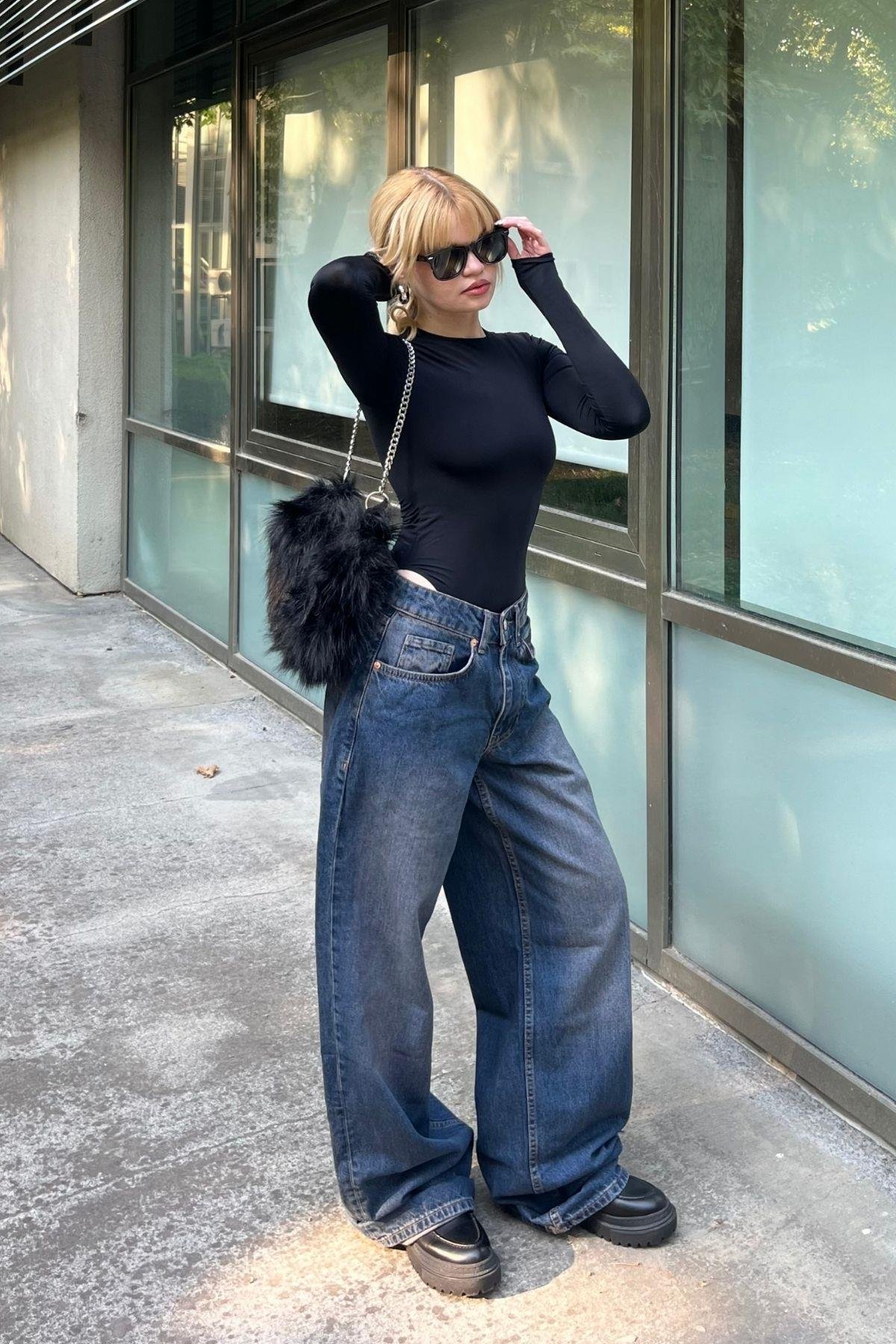 Kadın Koyu Mavi Bol Kesim Baggy Jean