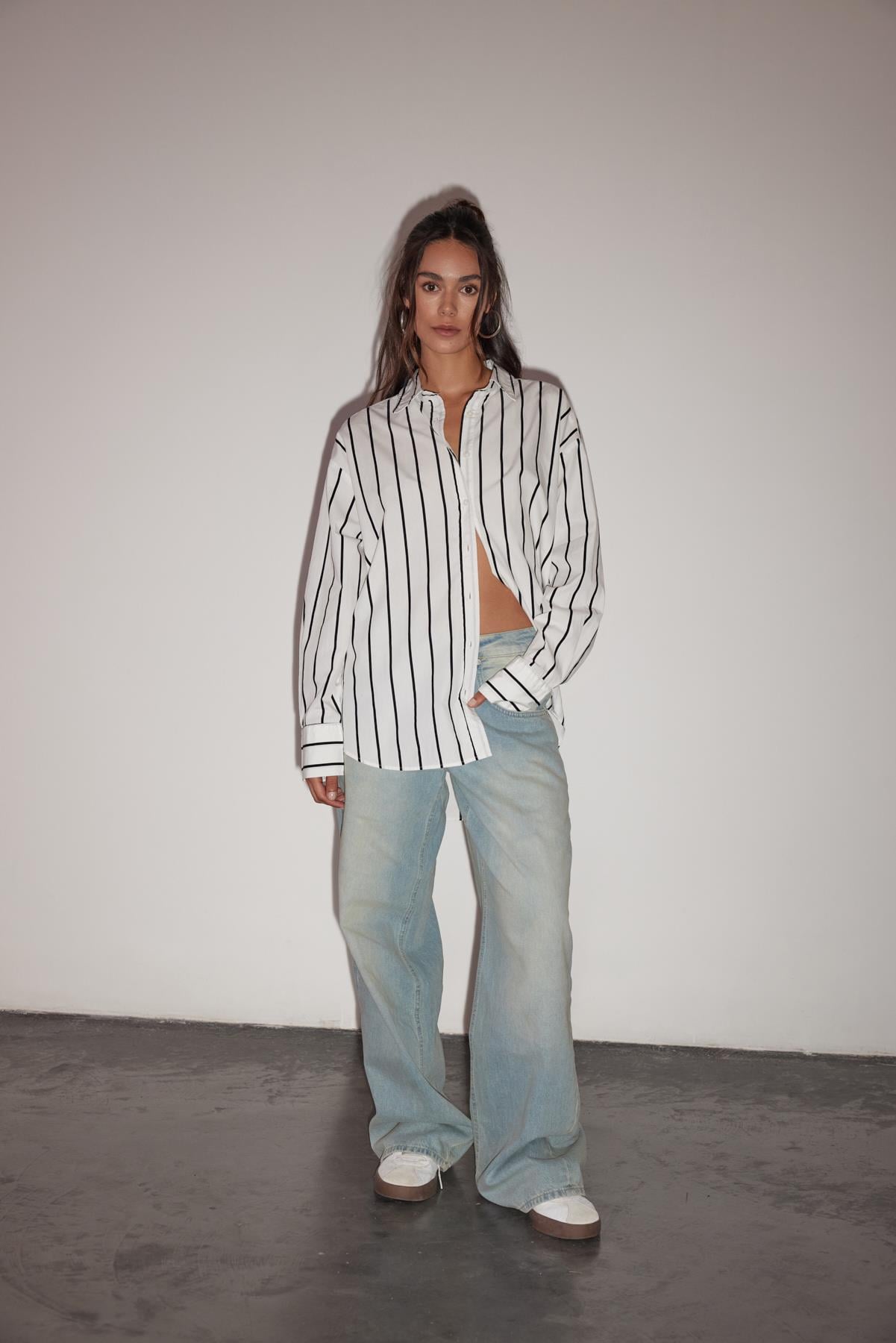 Siyah Çizgili Oversize Çizgili Poplin Gömlek