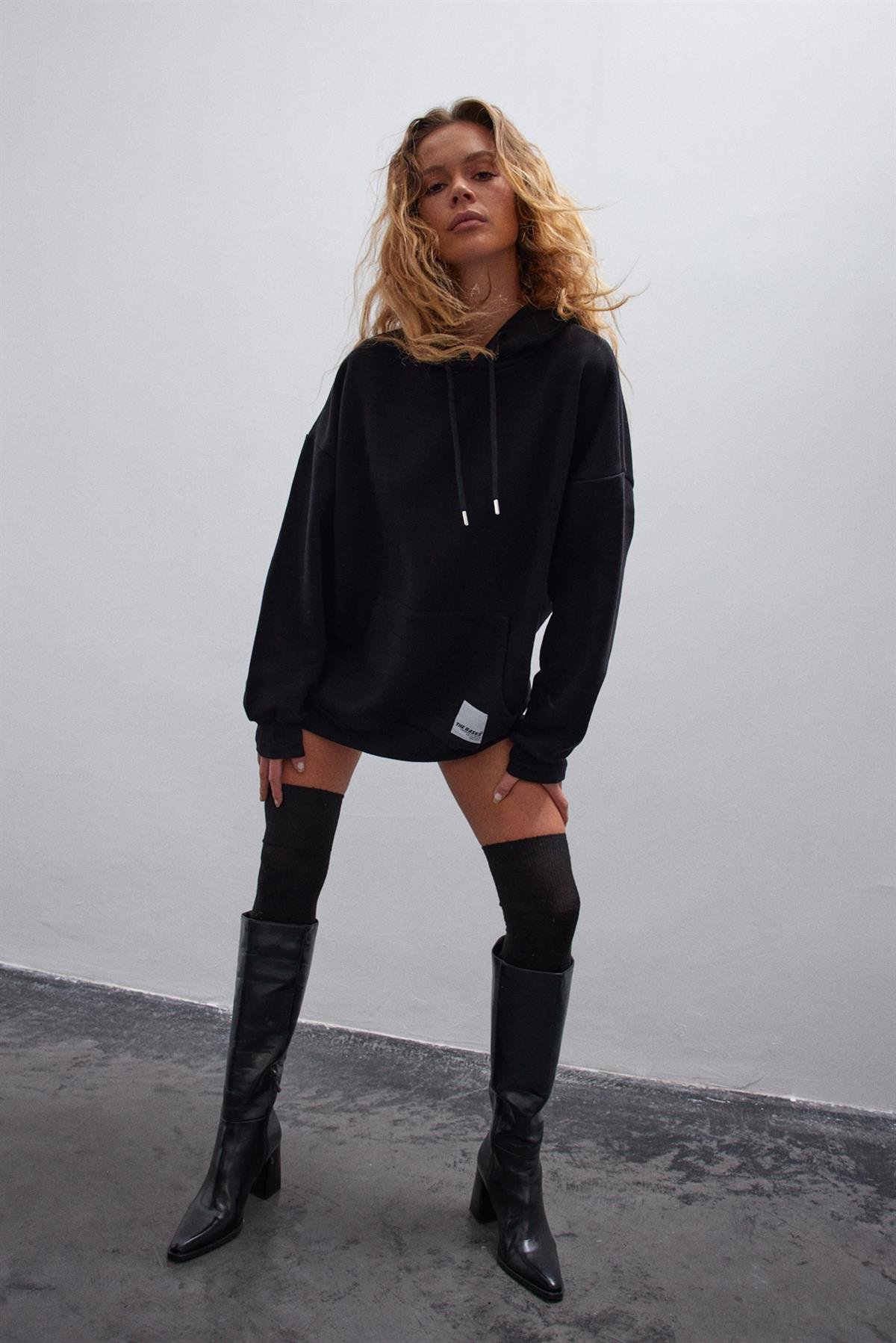 Siyah Oversize İçi Polarli Kapüşonlu Sweatshirt