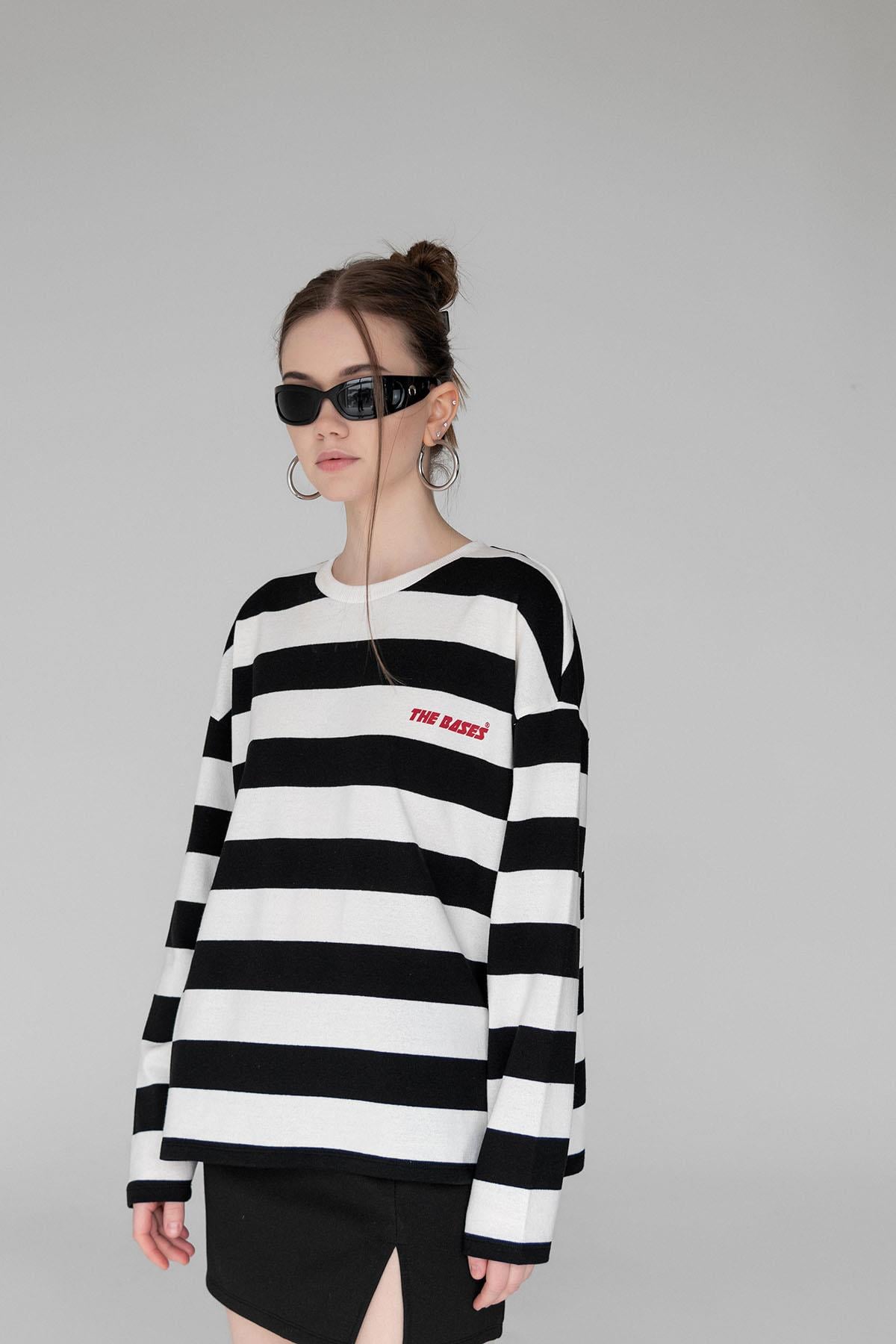 Uzun Kol Oversize Siyah Kalın Çizgili BASKILI T-Shirt