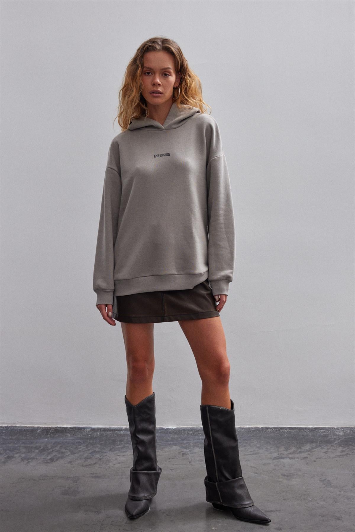 Vizon Sırtı Baskılı Oversize Kapüşonlu Içi Polarli Sweatshirt