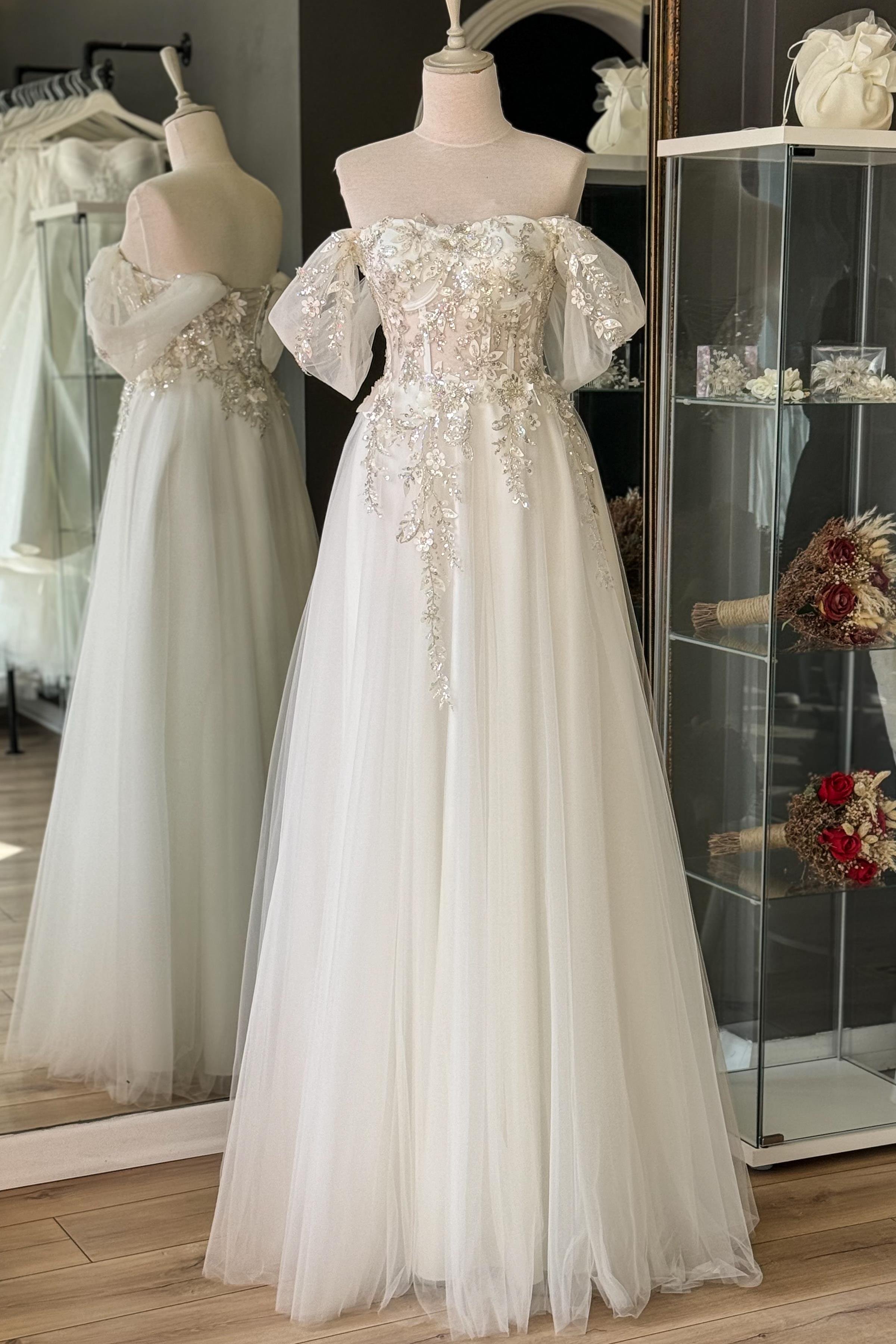 Beyaz Çiçek Desen İşlemeli Abiye ve Nikah Elbisesi
