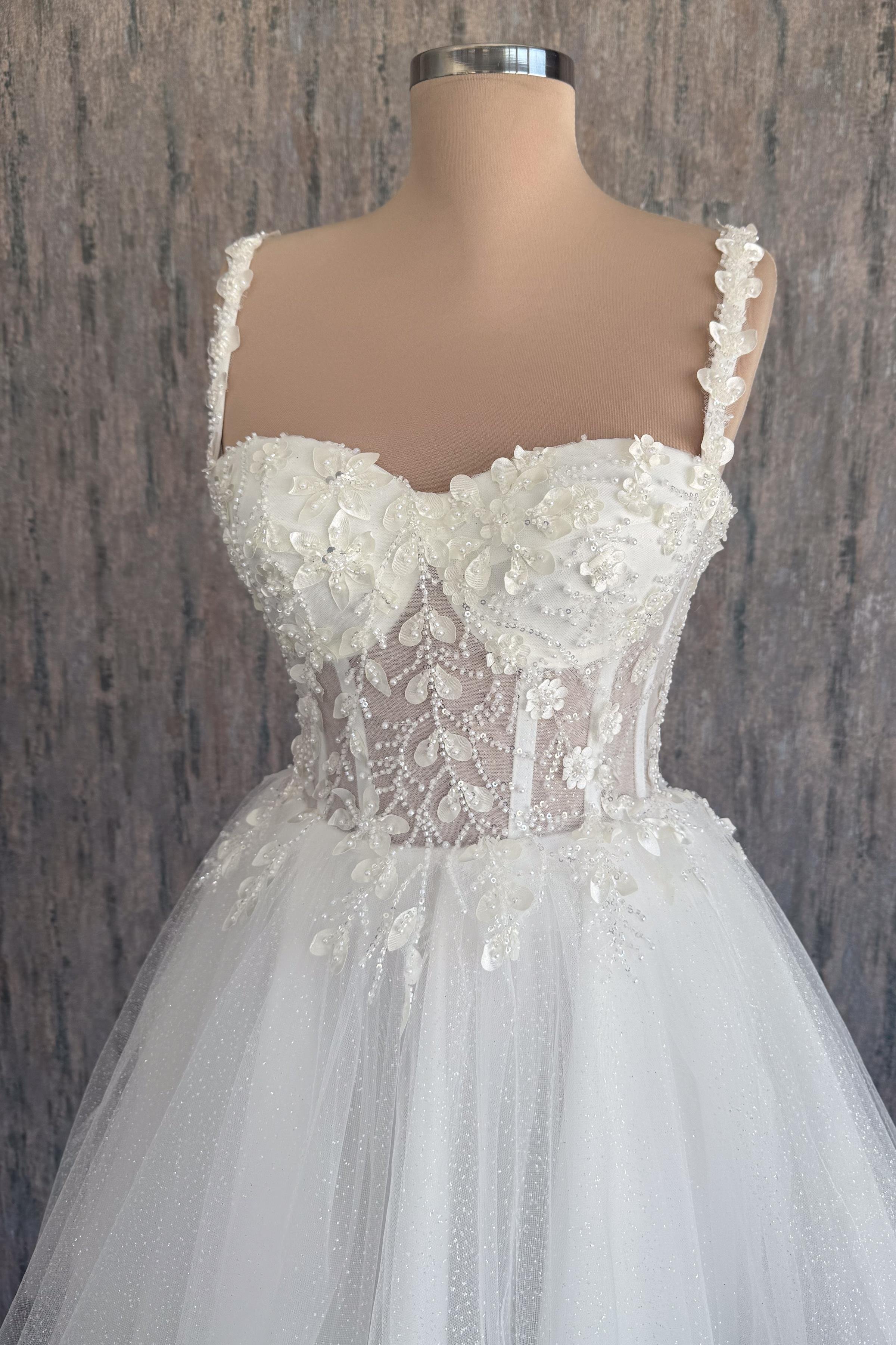 Beyaz Simli Üç Boyutlu Yaprak Desen Mini Parti ve Nikah Elbisesi