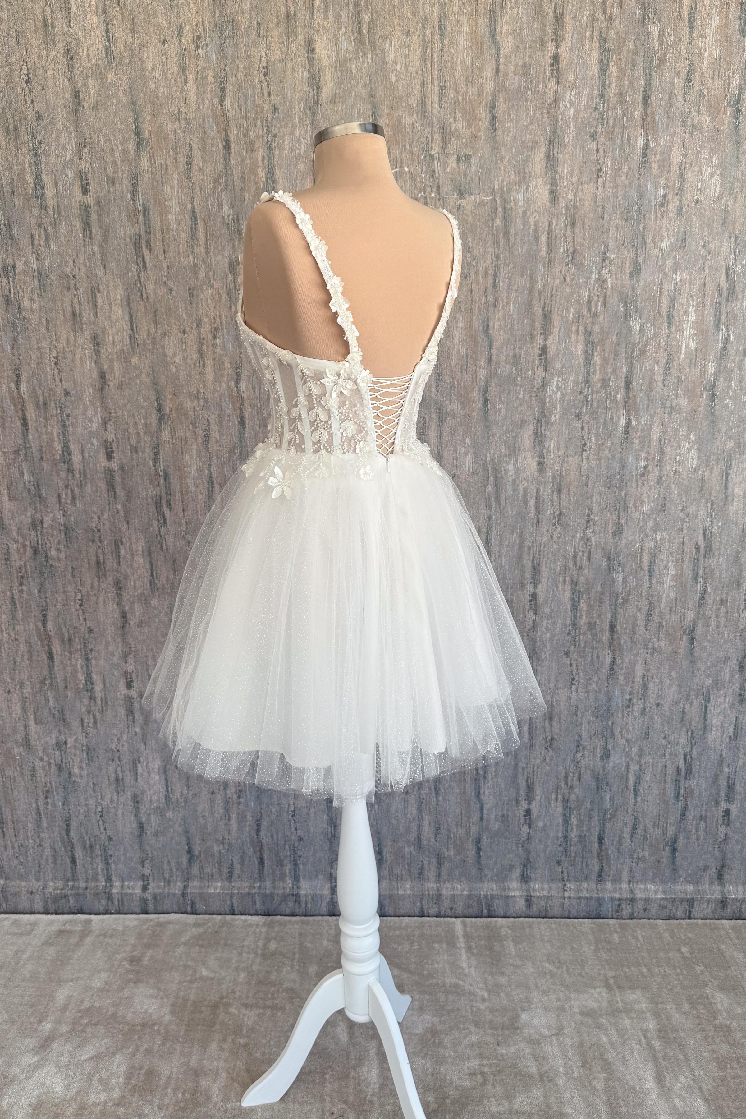 Beyaz Simli Üç Boyutlu Yaprak Desen Mini Parti ve Nikah Elbisesi