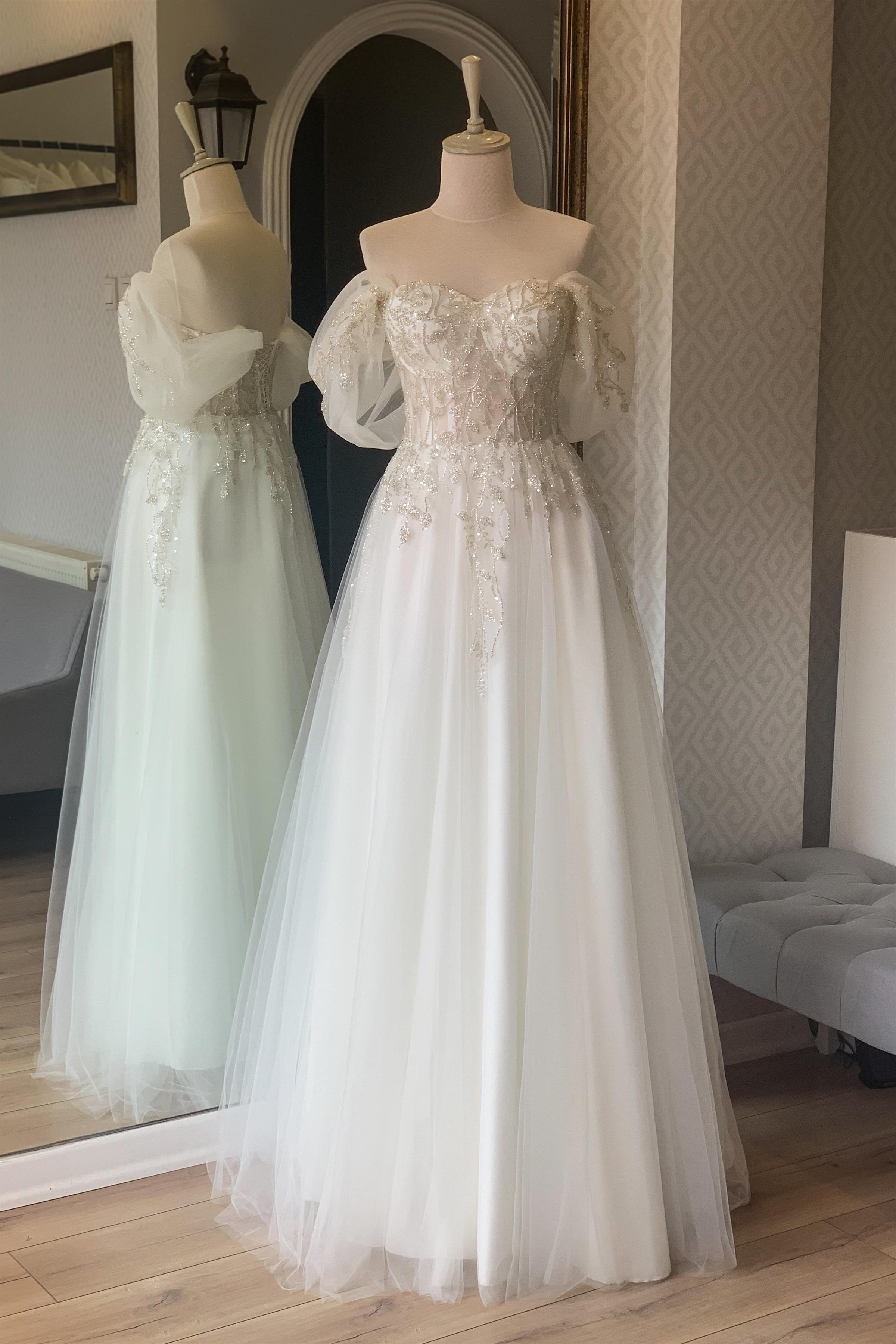 Beyaz Yaprak Desen İşlemeli Maxi Abiye