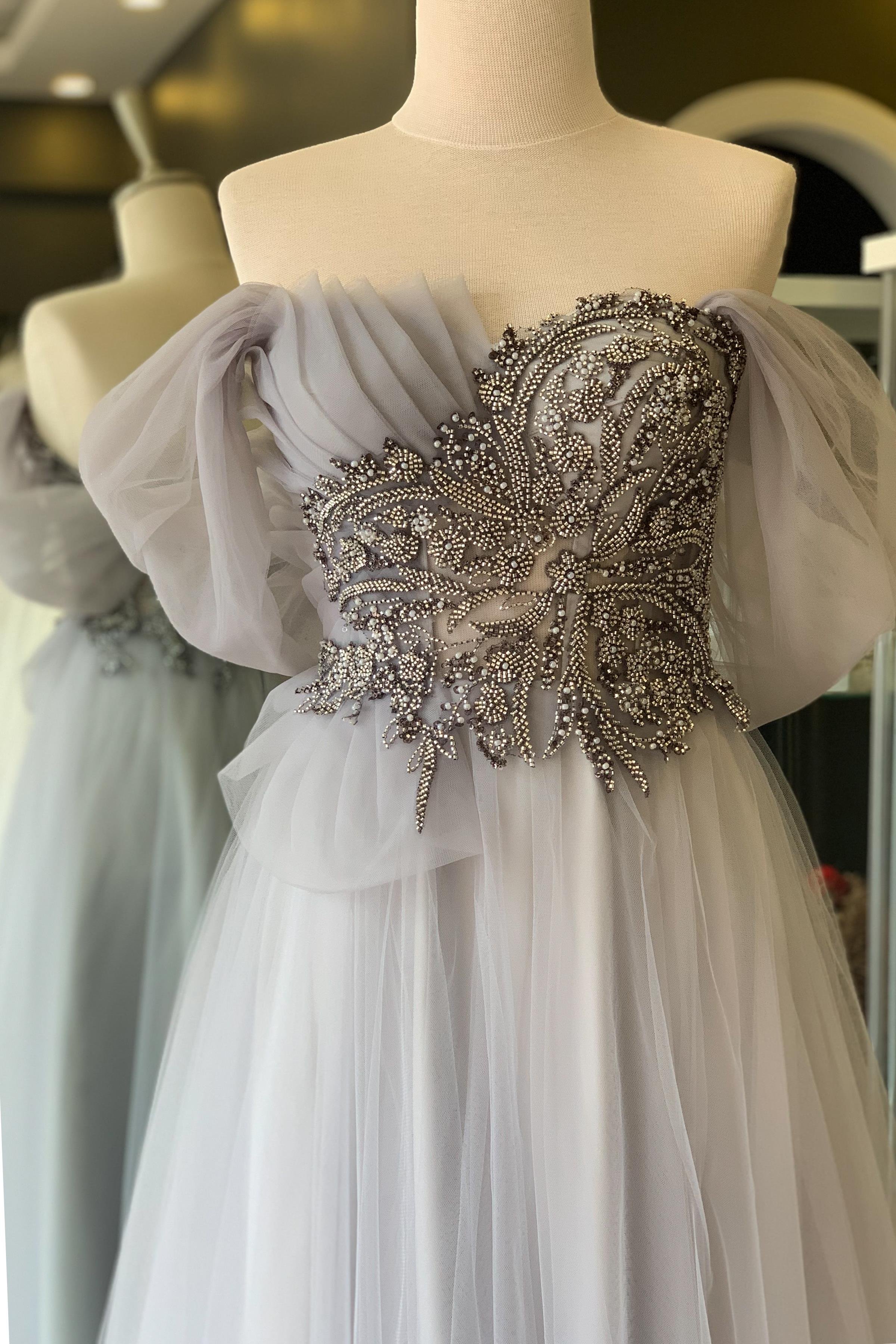 Gri Göğsü Drape Detaylı Abiye ve Gece Elbisesi