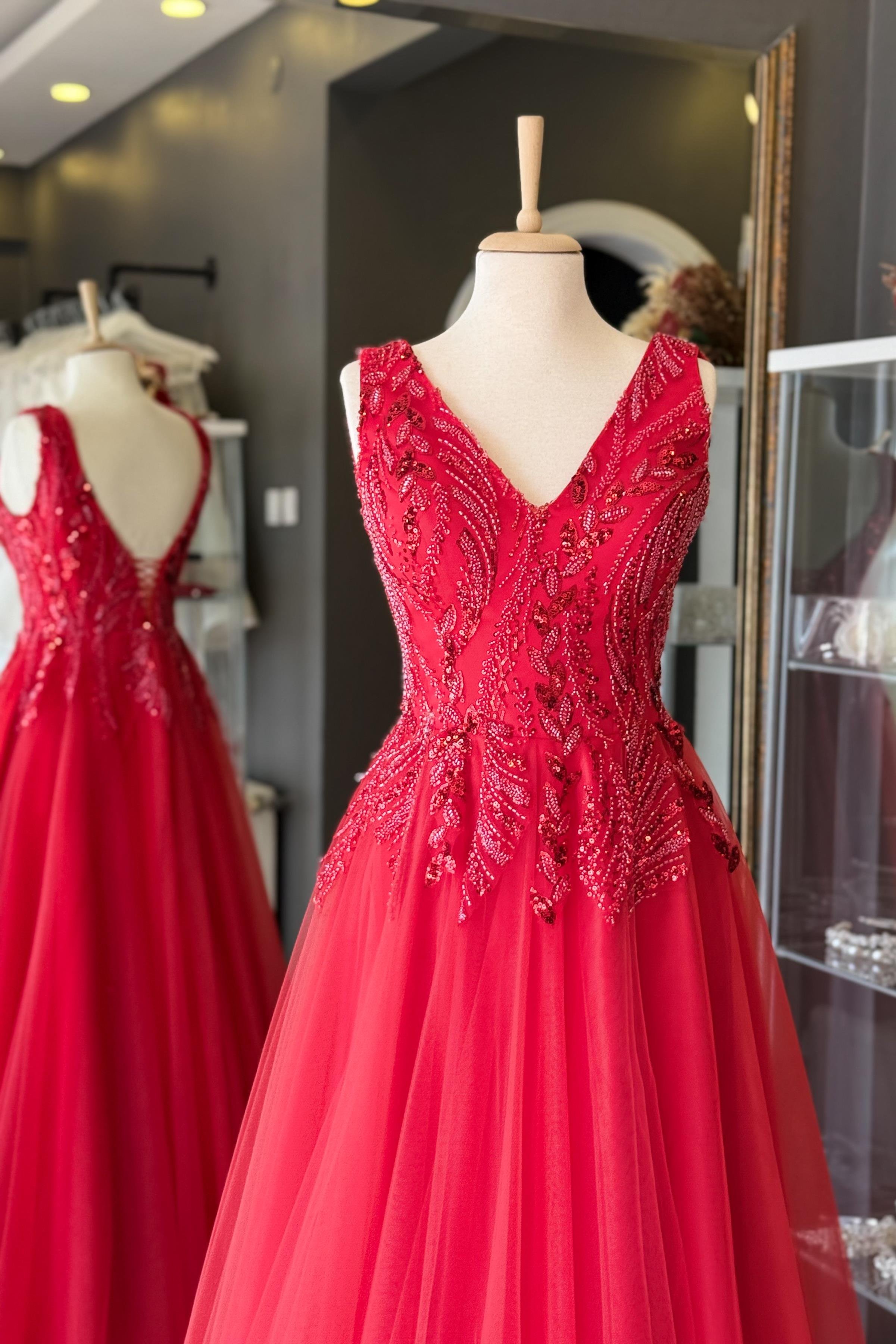 Kırmızı V Yaka Yaprak Desen Dantel Detaylı Maxi Boy Abiye ve Nikah Elbisesi