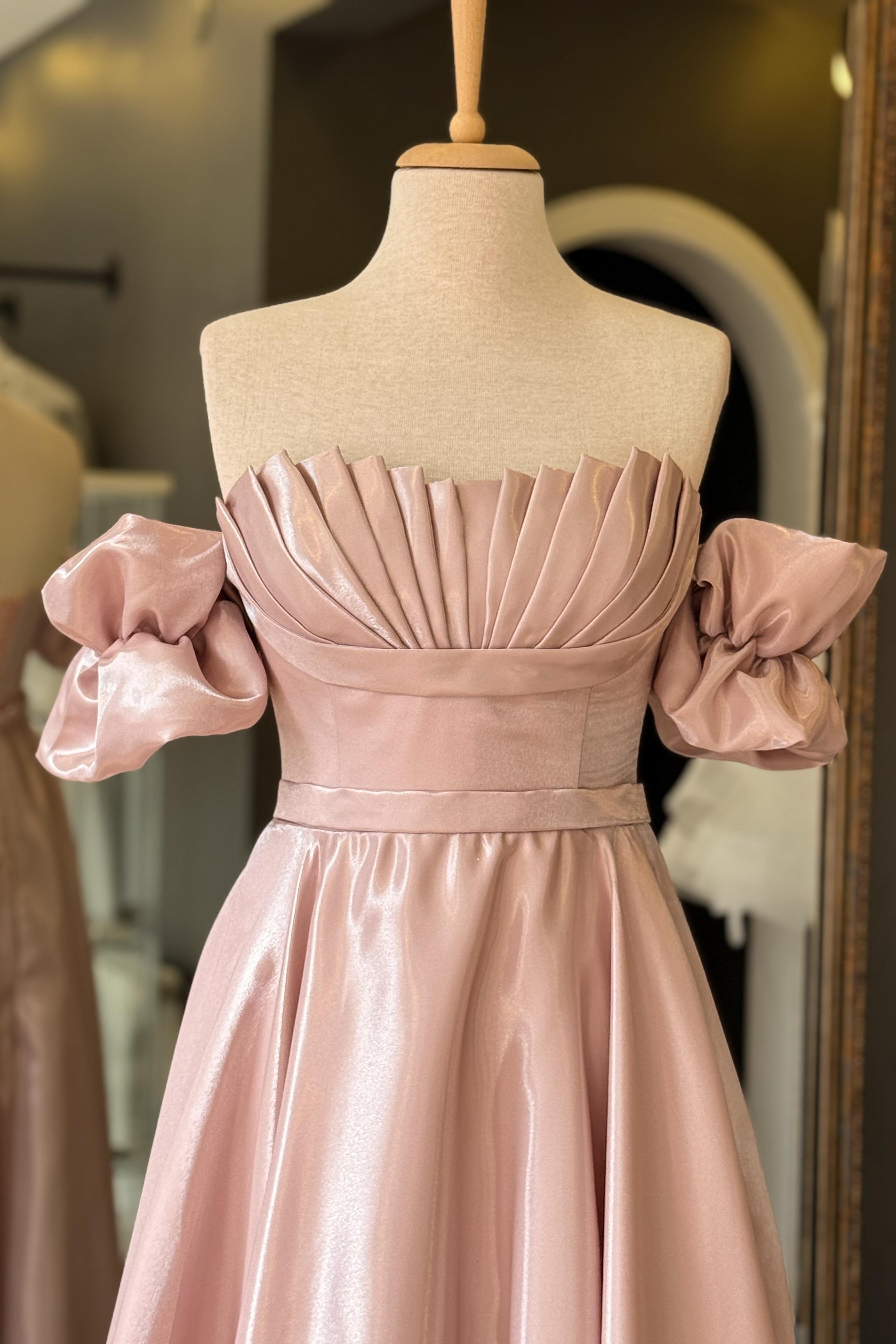 Pudra Göğüs Drape Detaylı Maxi Boy Lizbon Saten Abiye ve Gece Elbisesi