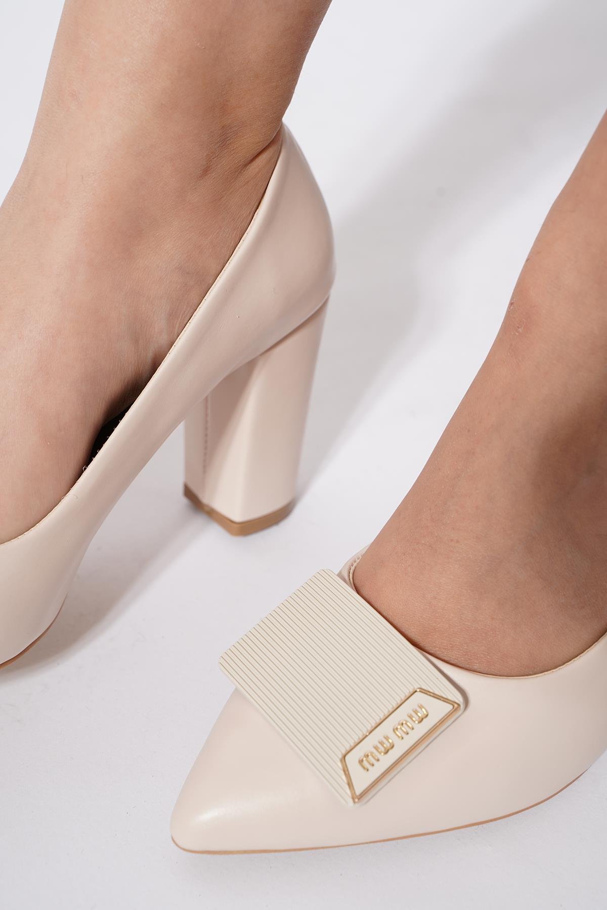 Baterte Mw Yüksek Tokalı Kadın Ayakkabı Bej Cilt