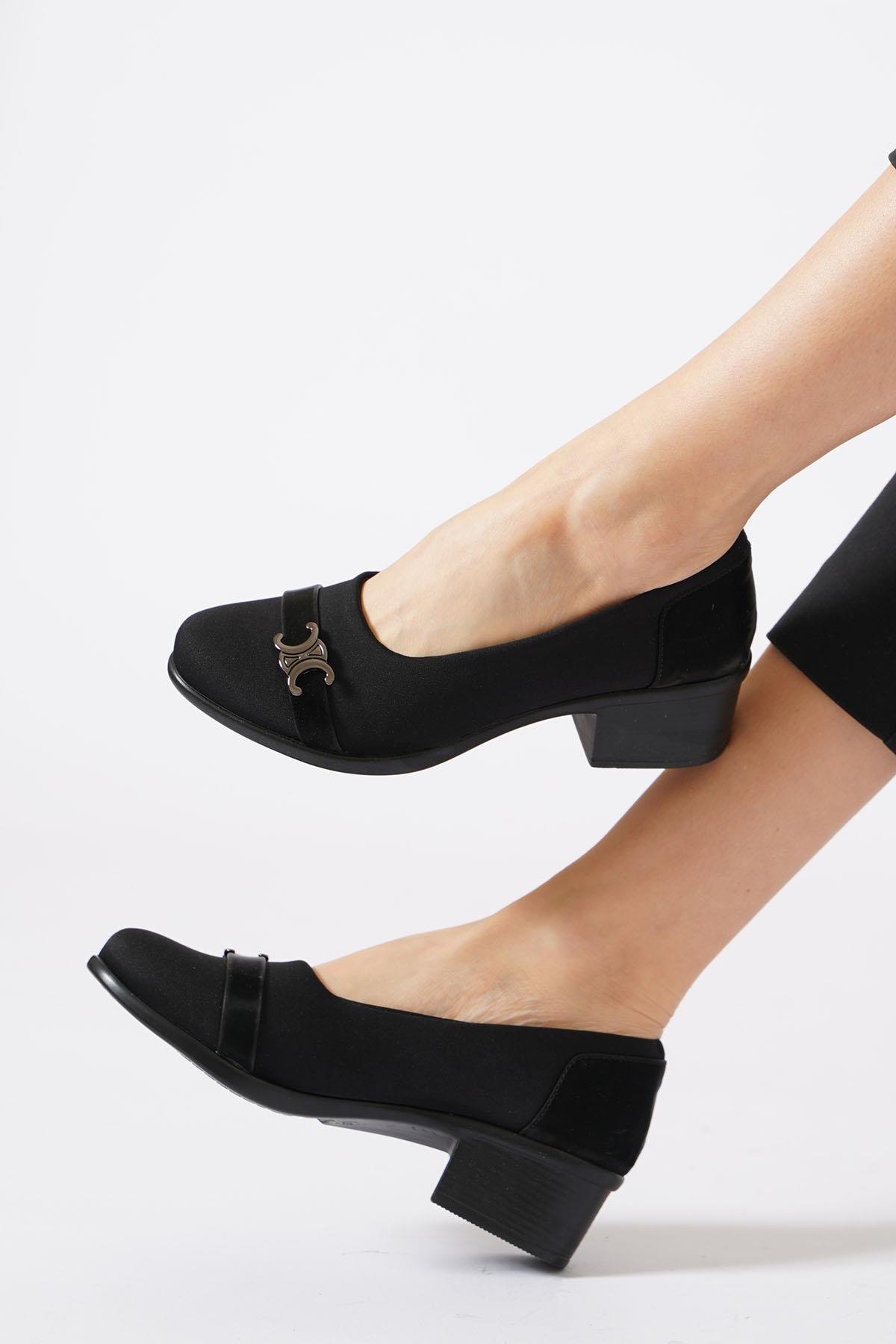 Censu Streç Yan Tokalı Alçak Topuk Kadın Ayakkabı Siyah