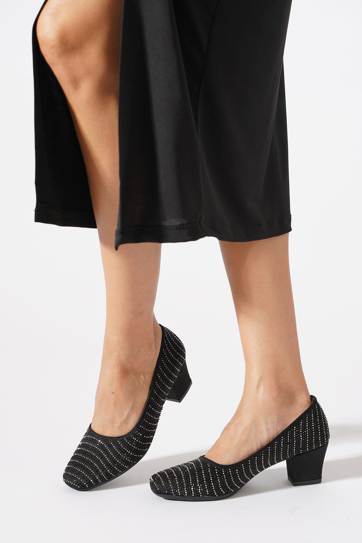 Deltey Komple Taş Baskı  Kadın Topuklu Ayakkabı Siyah Saten