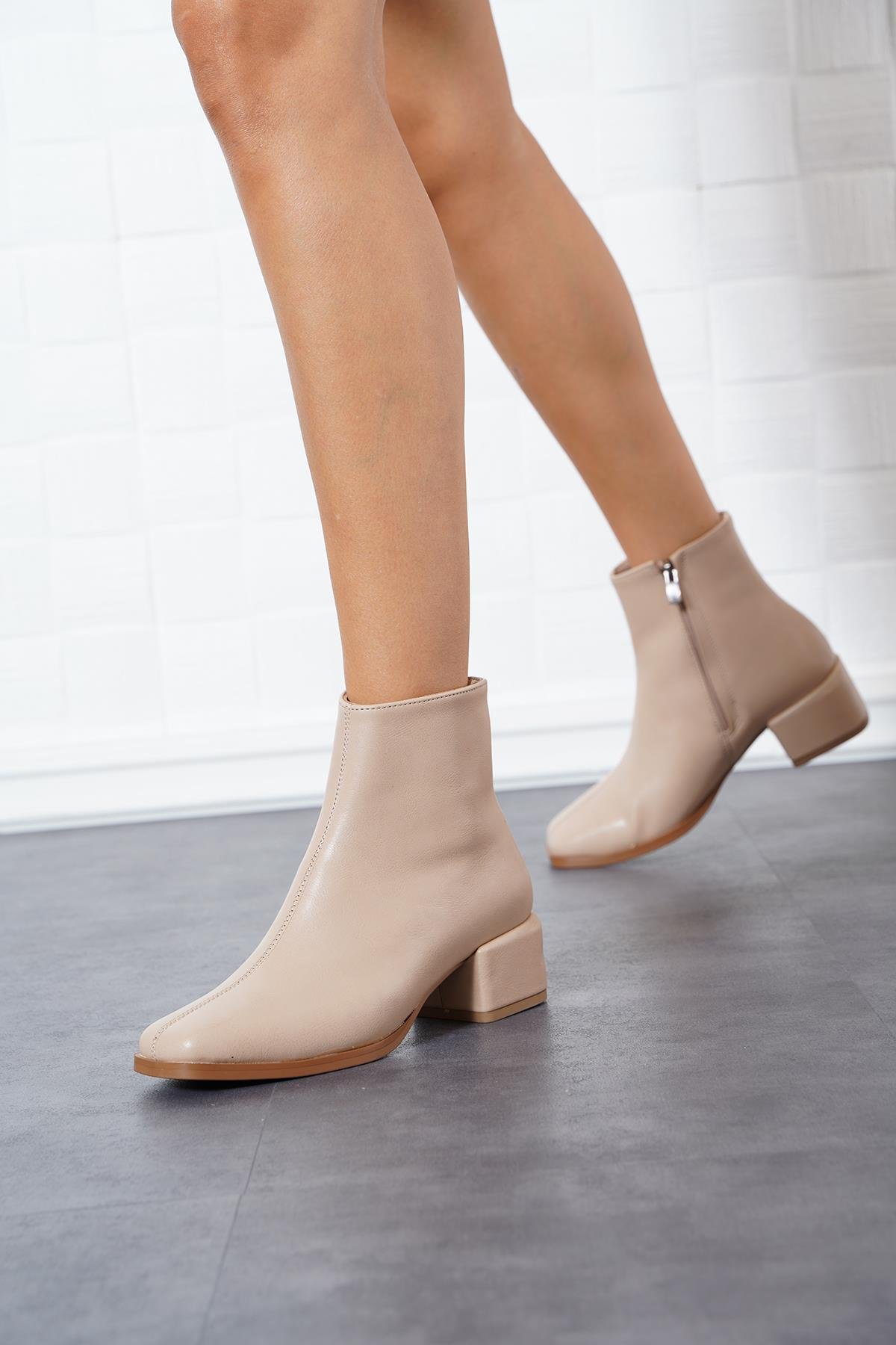 Flibjox Orta Dikişli Fermuarlı Kadın Bot Nut Cilt