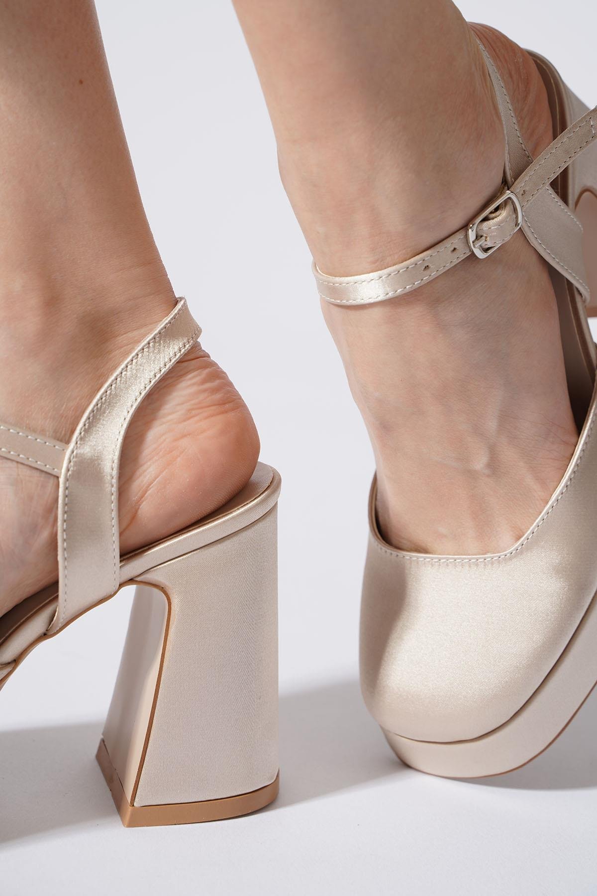 Giswer Düz Yüz  Platform Kadın Abiye Ayakkabı Ten Saten