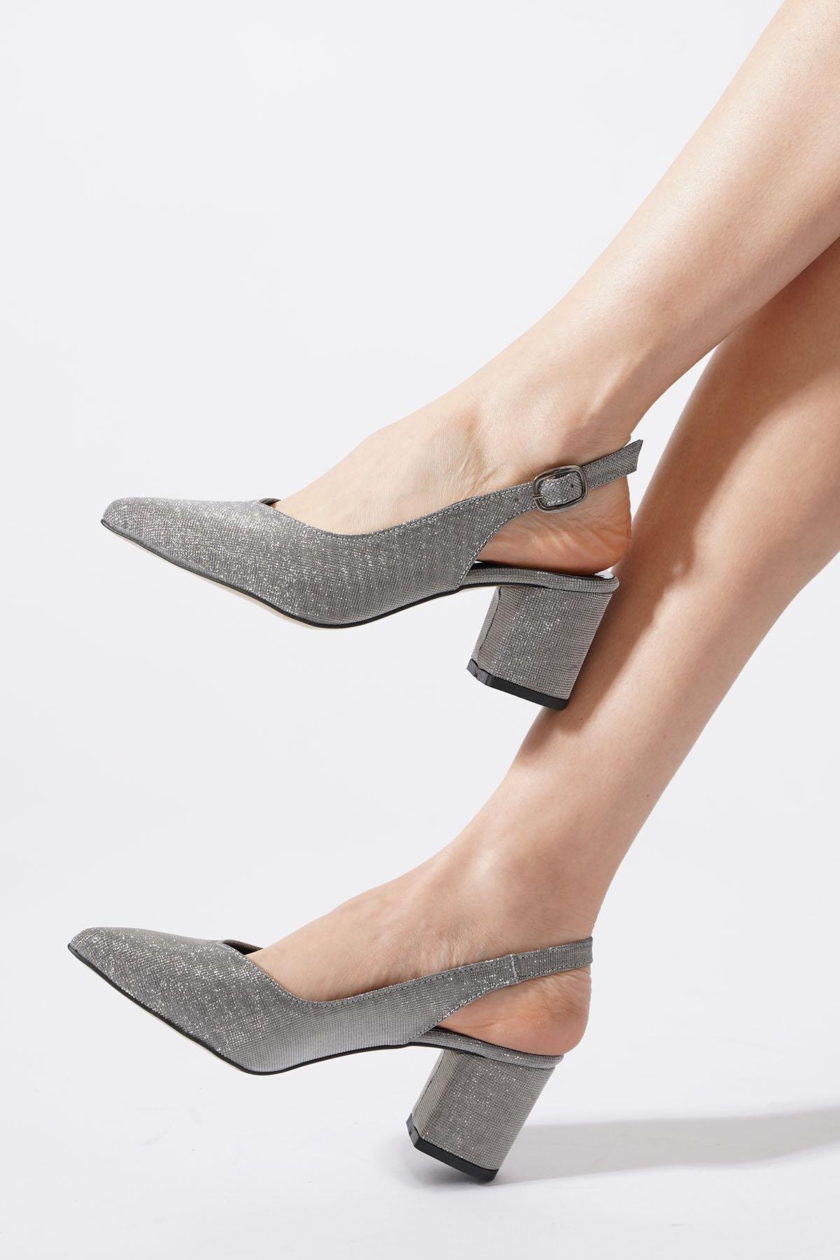 Malites Düz Dova Arka Atkılı Kadın Ayakkabı Platin Sim