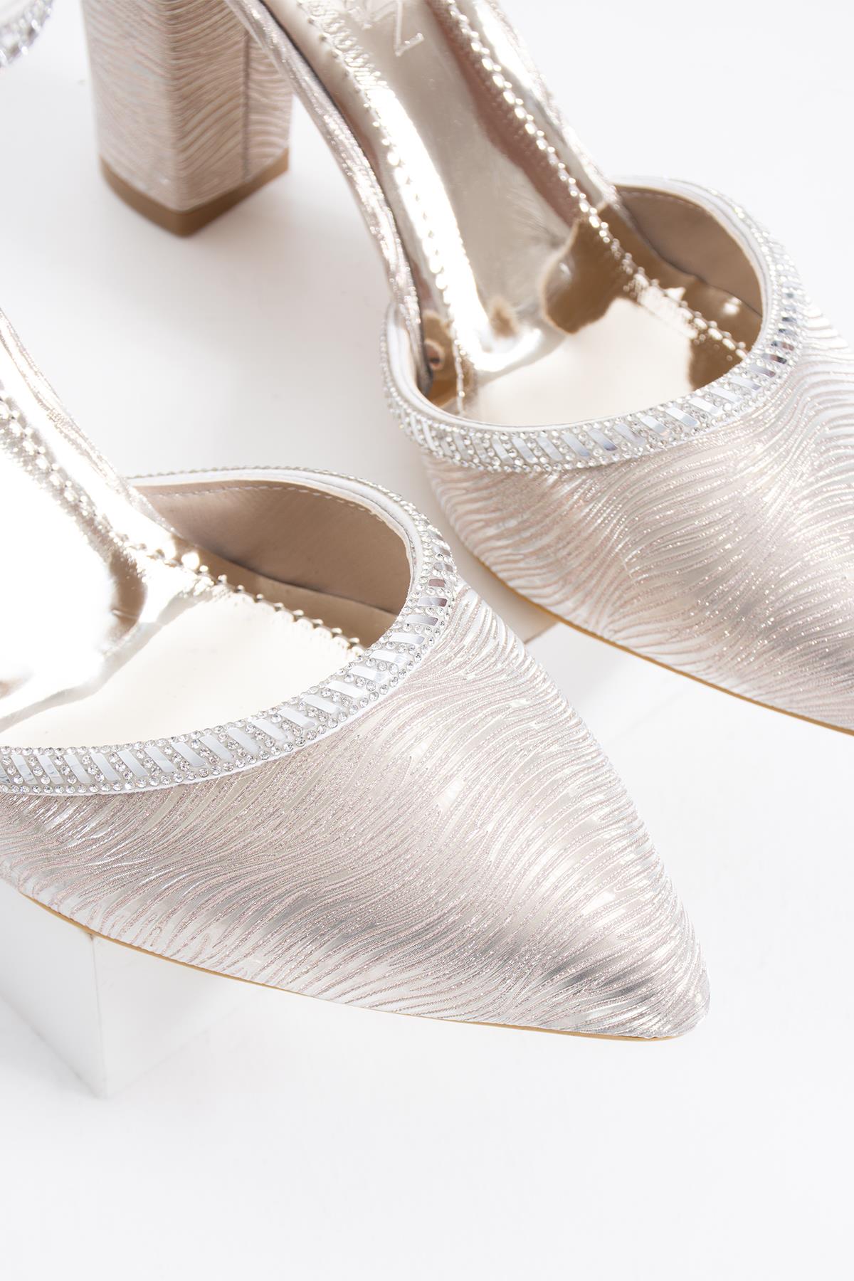 Marifes bilek Atkılı Taşlı Kadın Abiye Ayakkabı Altın Sim