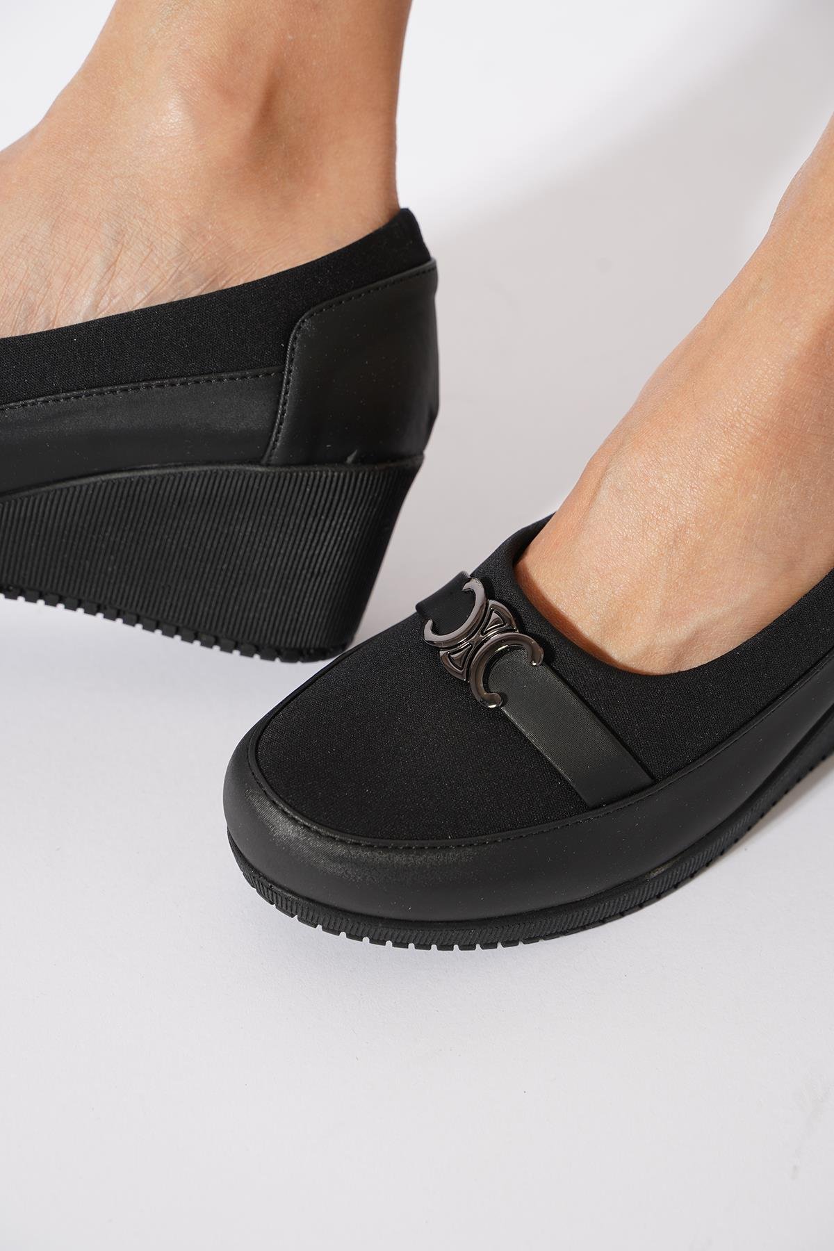 Mavers Cc Tokalı Feta Topuk Kadın Ayakkabı Siyah Saten