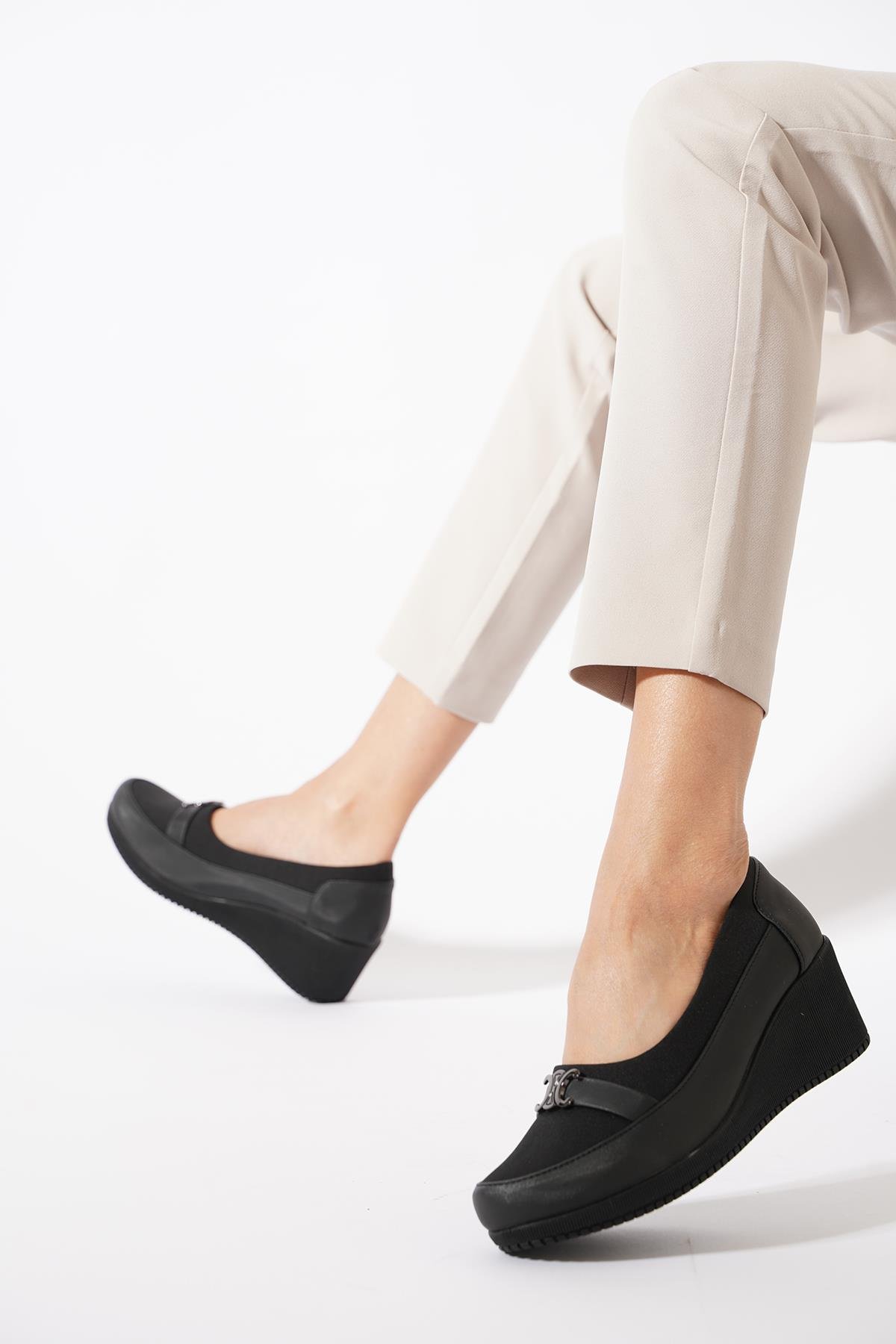 Mavers Cc Tokalı Feta Topuk Kadın Ayakkabı Siyah Saten