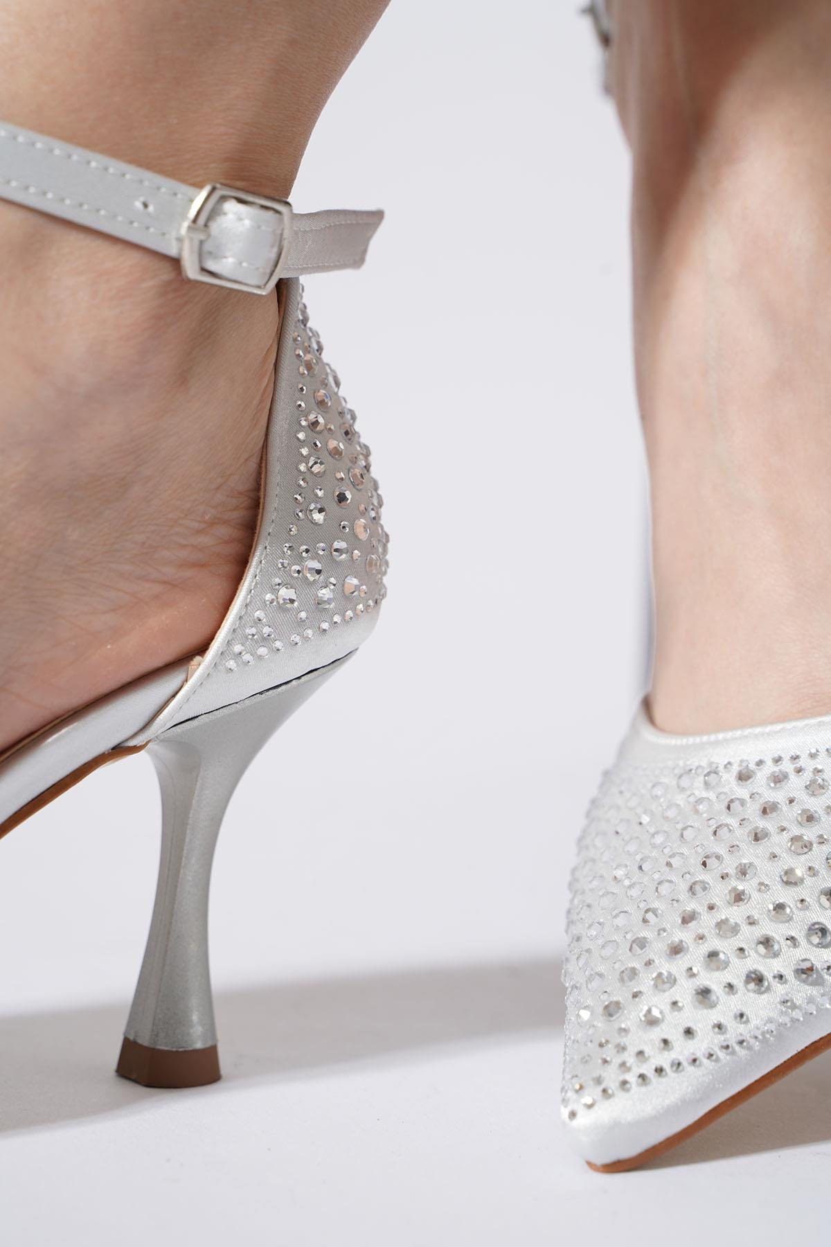 Moban Dökme Taşlı  Kadın Topuklu Ayakkabı Gümüş Saten