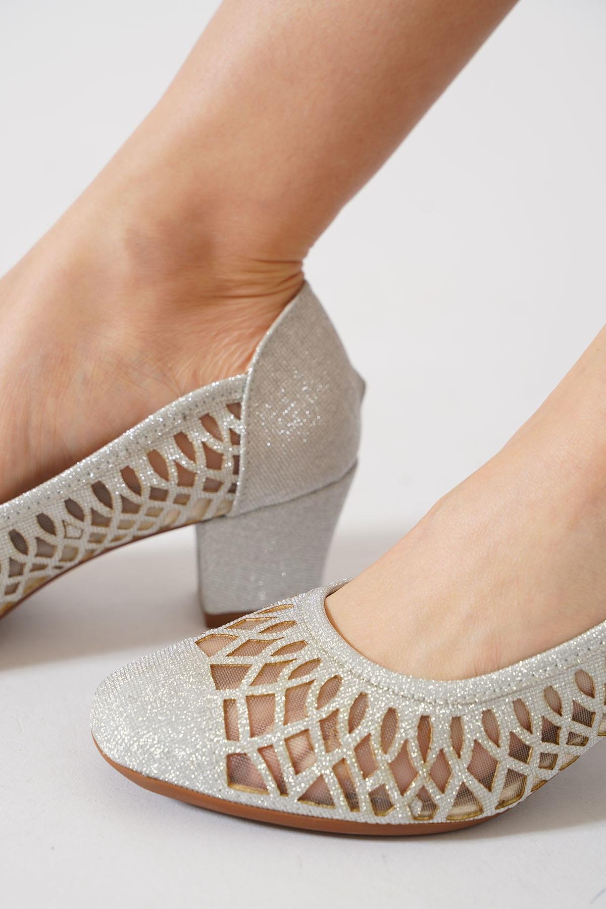 Muhriye Lazer Simli Fileli  Kadın Topuklu Ayakkabı Gümüş Sim