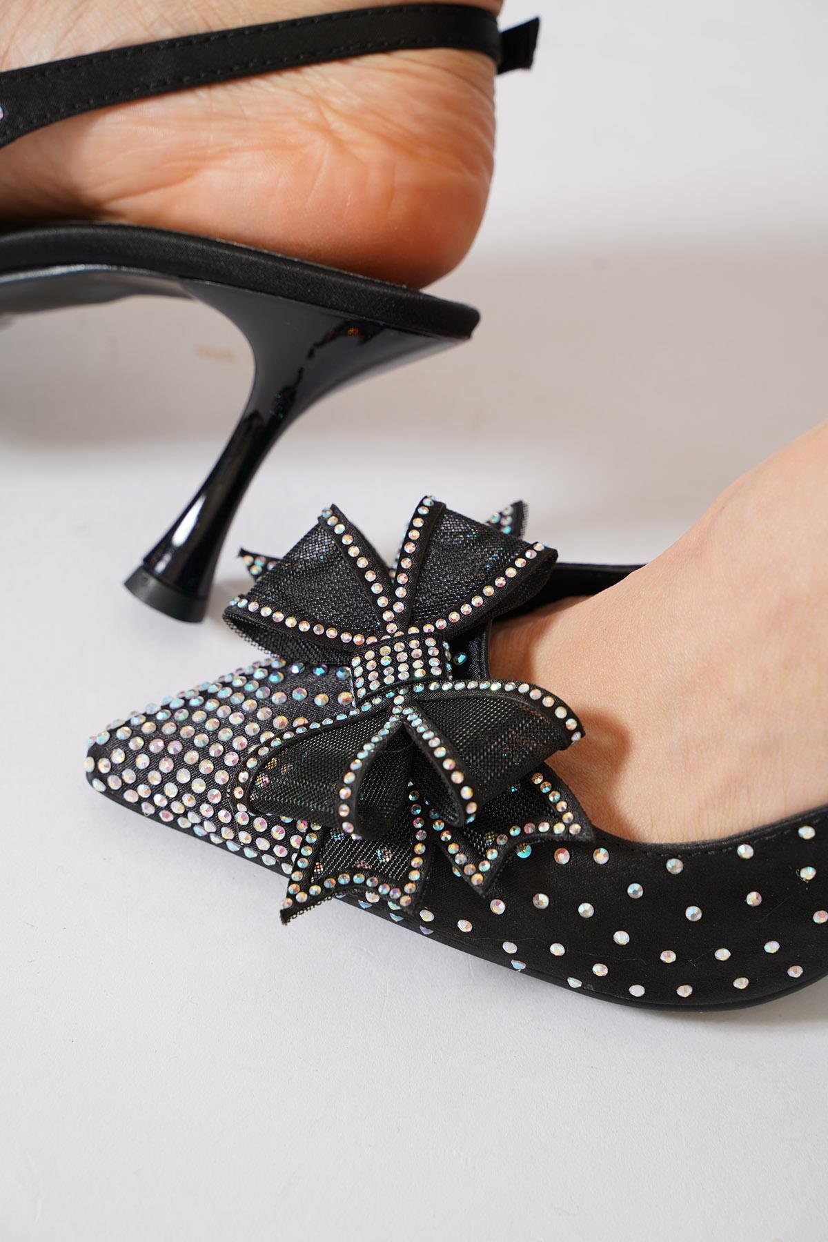 Netsew Fiyonk Taşlı Arka Açık Kadın Abiye Ayakkabı Siyah Saten