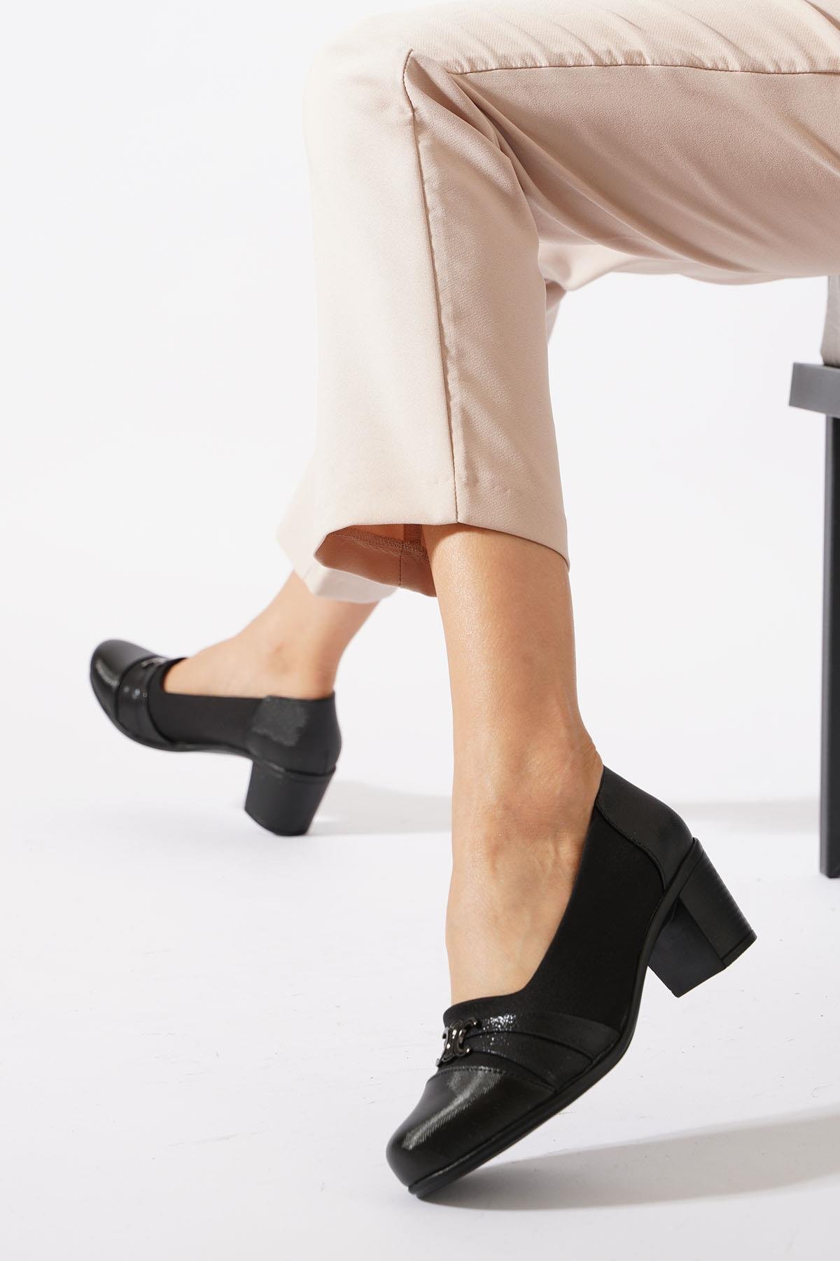 Noder Kuşak Cc Tokalı  Alçak Topuklu Kadın Ayakkabı Siyah Aluç