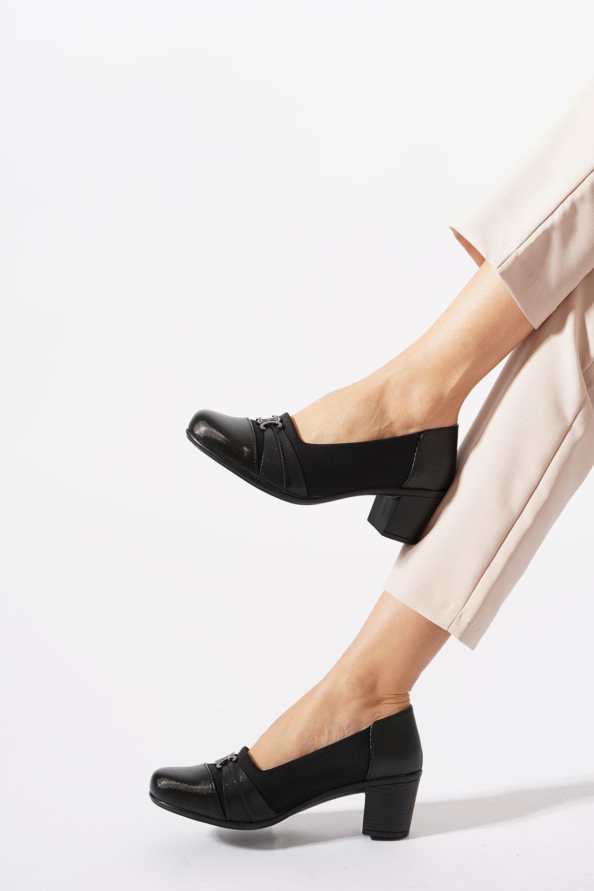 Noder Kuşak Cc Tokalı  Alçak Topuklu Kadın Ayakkabı Siyah Aluç