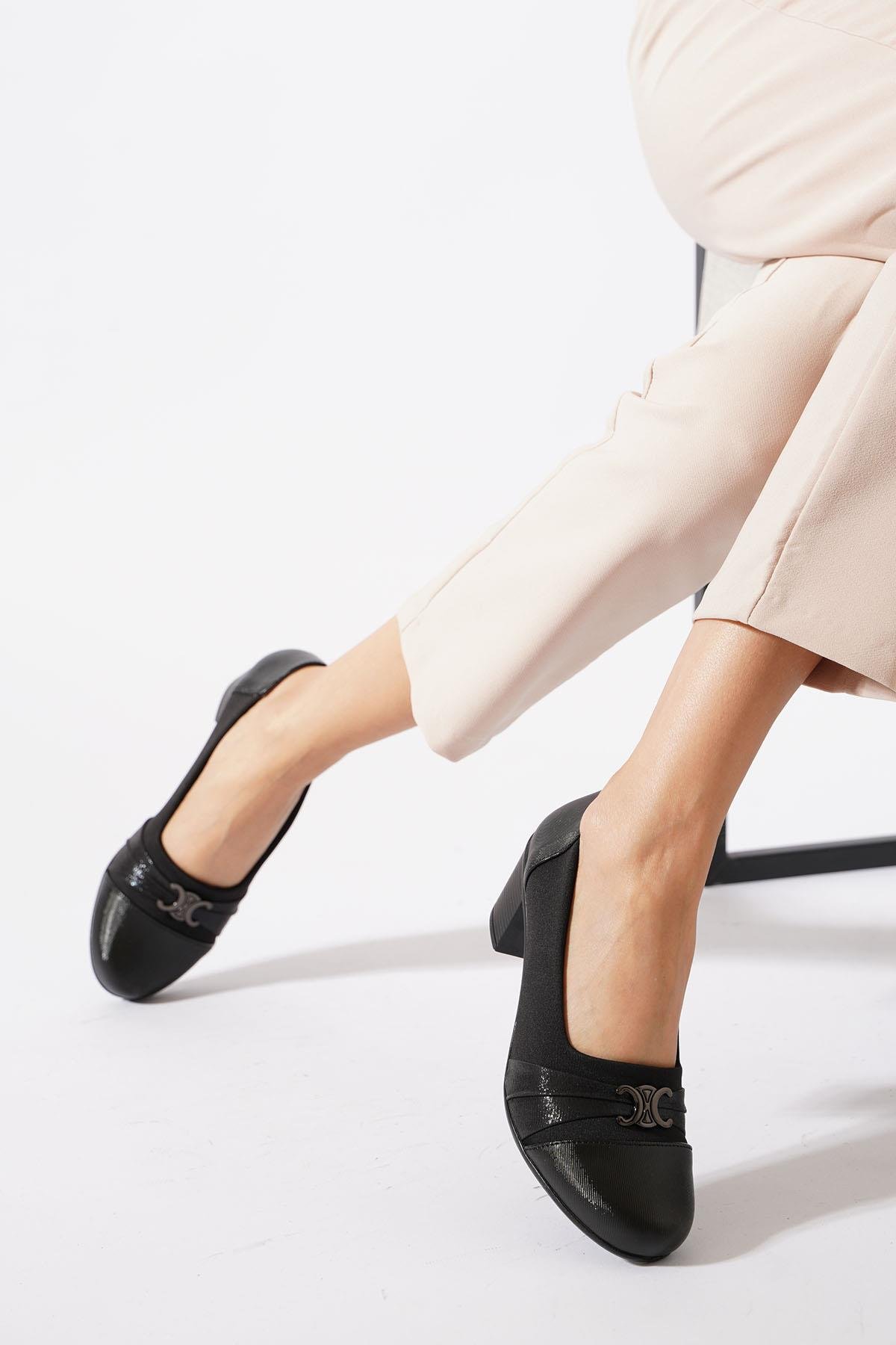 Noder Kuşak Cc Tokalı  Alçak Topuklu Kadın Ayakkabı Siyah Aluç