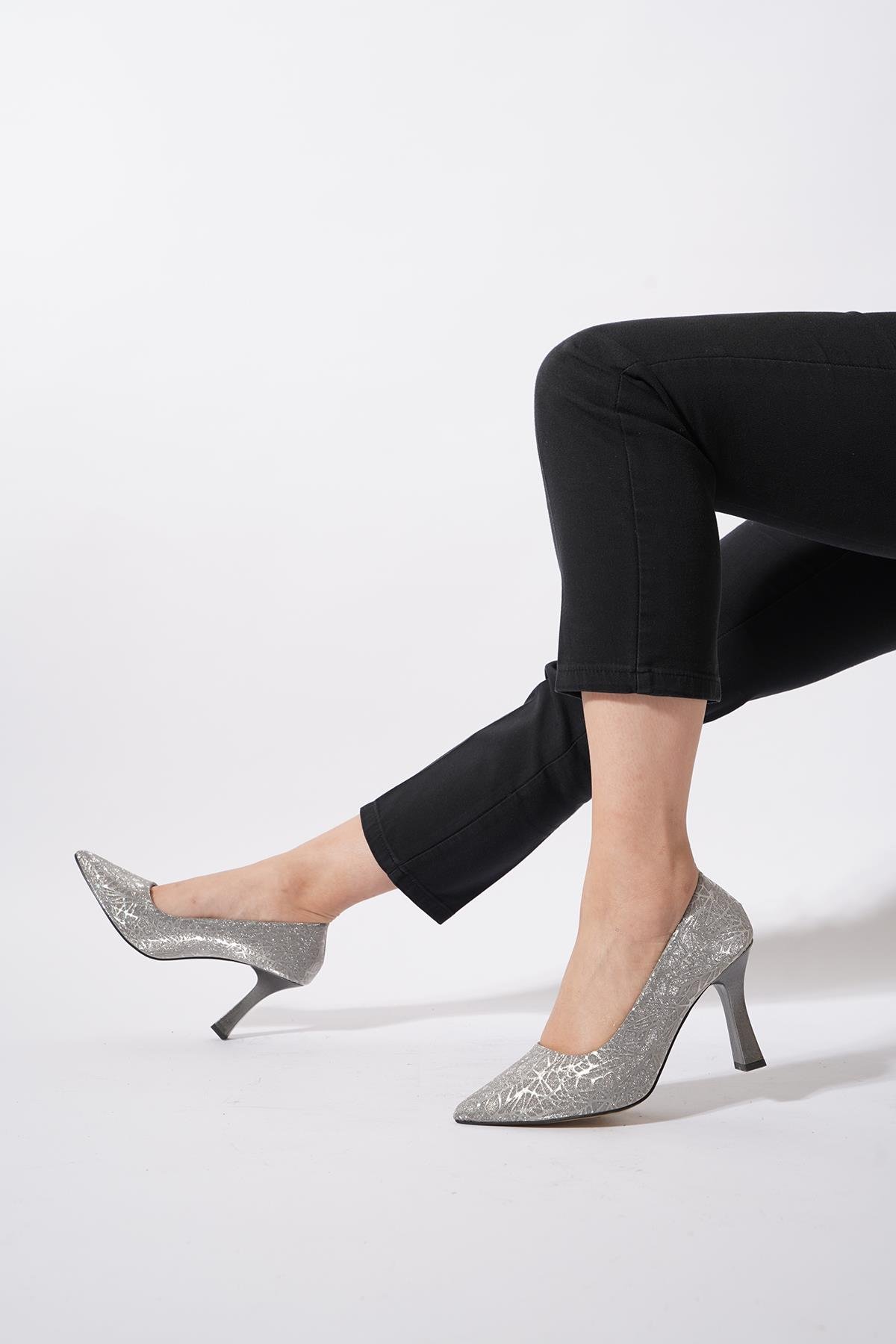 Opefe Düz Gova Kadın Abiye Ayakkabı Platin Sim