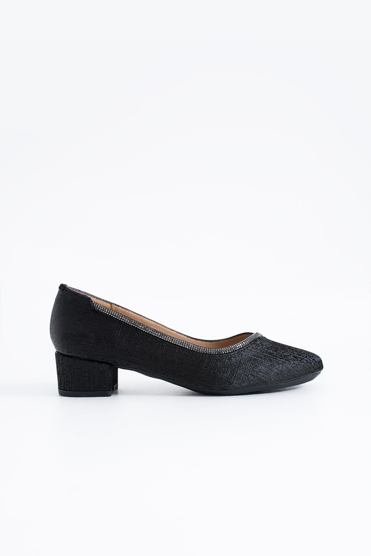 Payera Tek Şerit Taşlı Kadın Topuklu Ayakkabı Siyah Nova