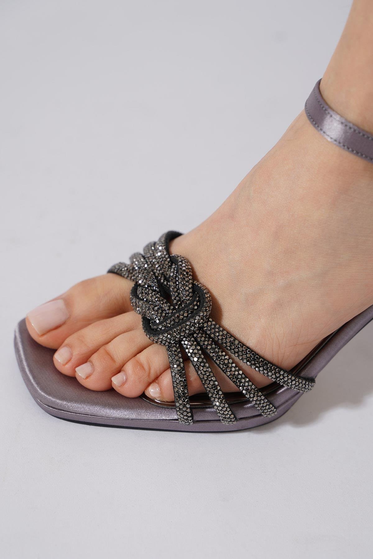 Pidamo Örgü Taşlı  Kadın Abiye Ayakkabı Platin Saten