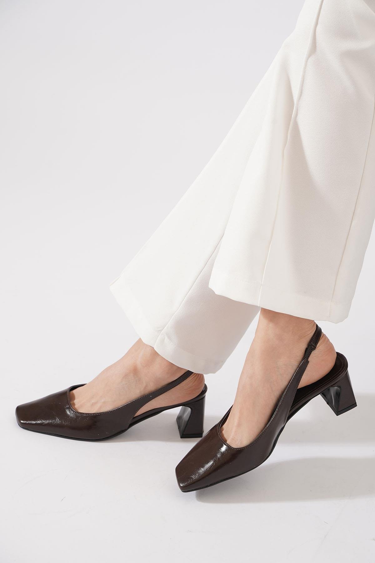 Rakma Kesik Burun  Kadın Topuklu Ayakkabı  Kahve Kırışık
