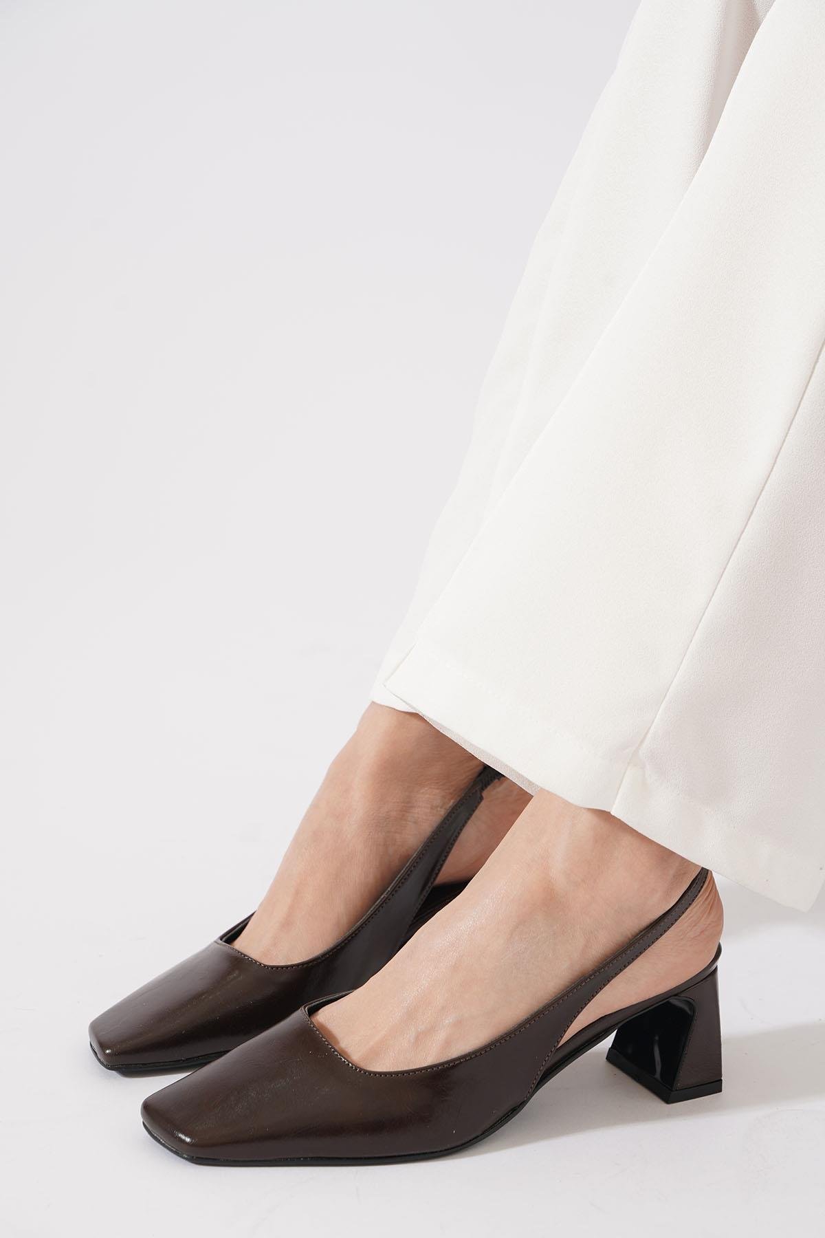 Rakma Kesik Burun  Kadın Topuklu Ayakkabı  Kahve Kırışık