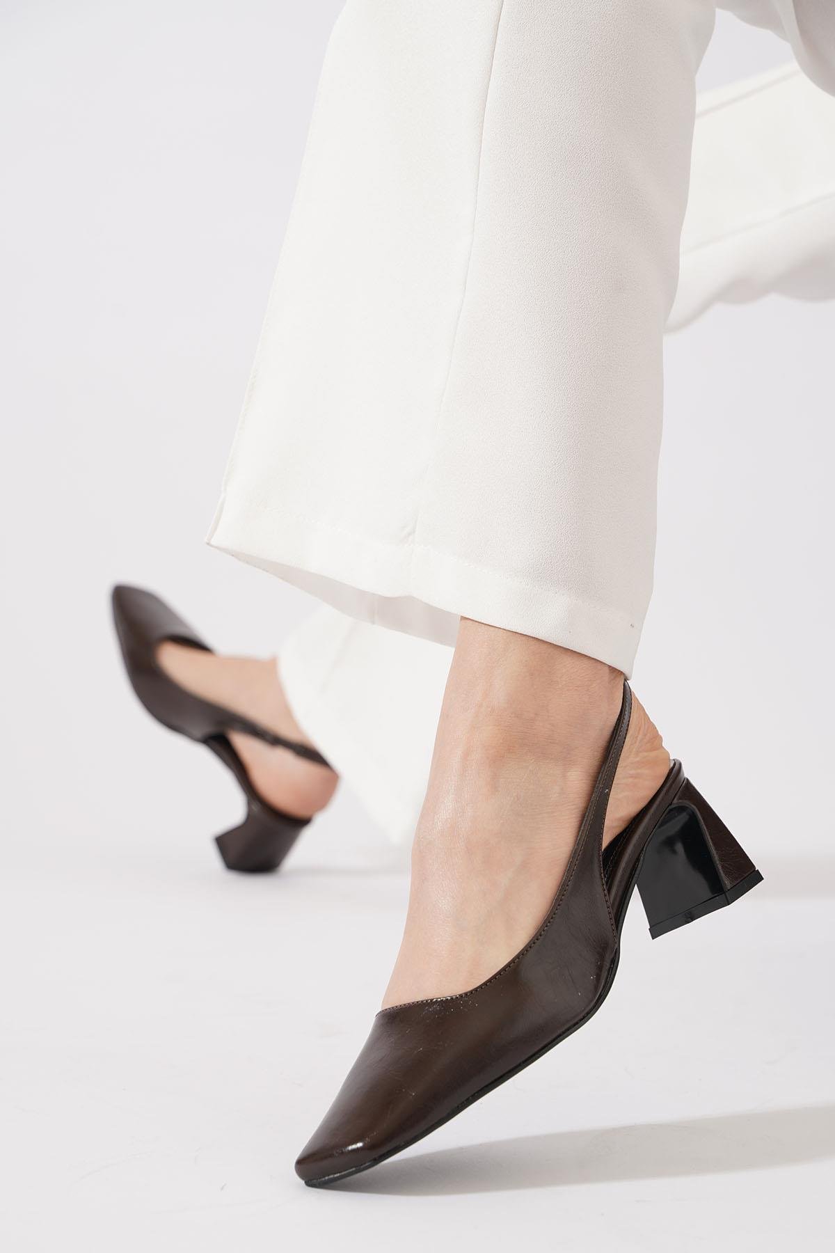 Rakma Kesik Burun  Kadın Topuklu Ayakkabı  Kahve Kırışık