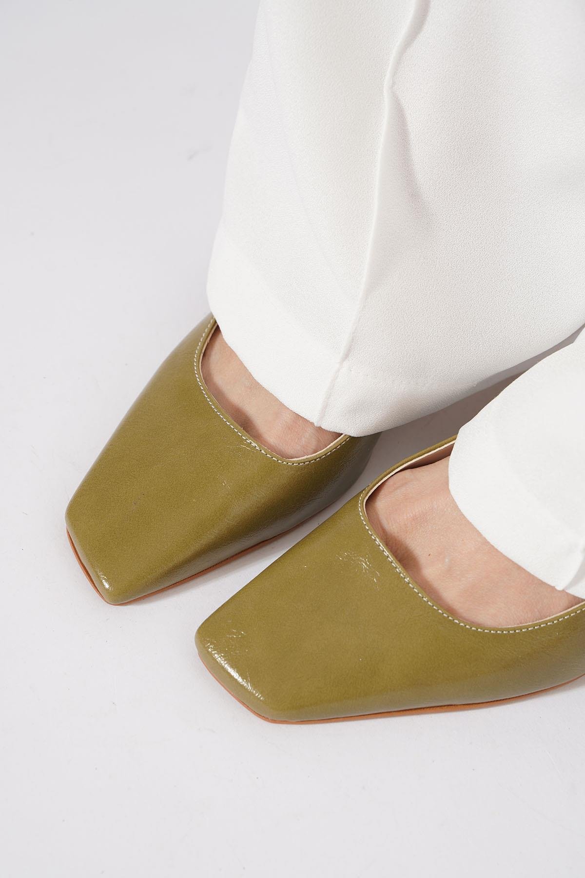 Rakma Kesik Burun  Kadın Topuklu Ayakkabı  Yeşil Kırışık