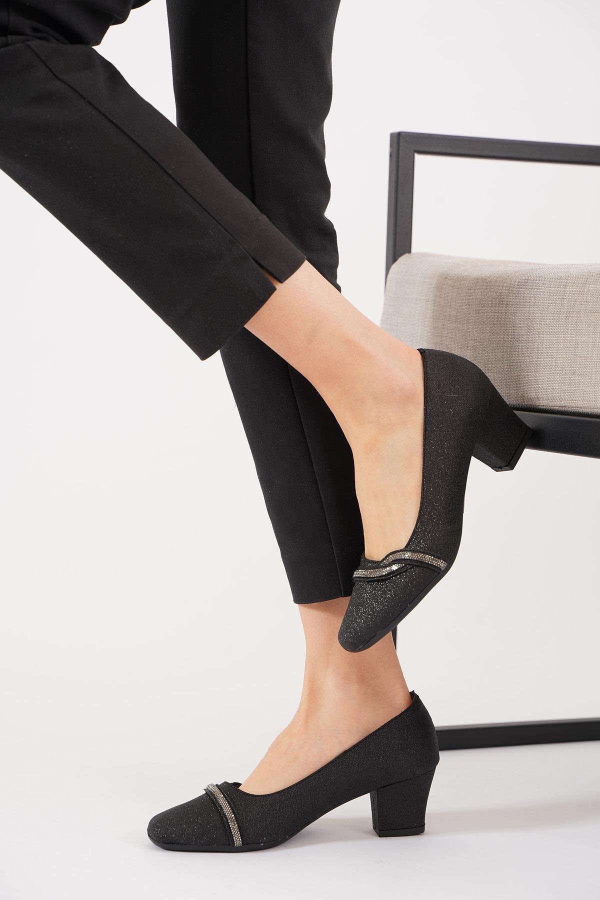 Sagues Yan Taşlı Kadın Topuklu Ayakkabı Siyah Sim