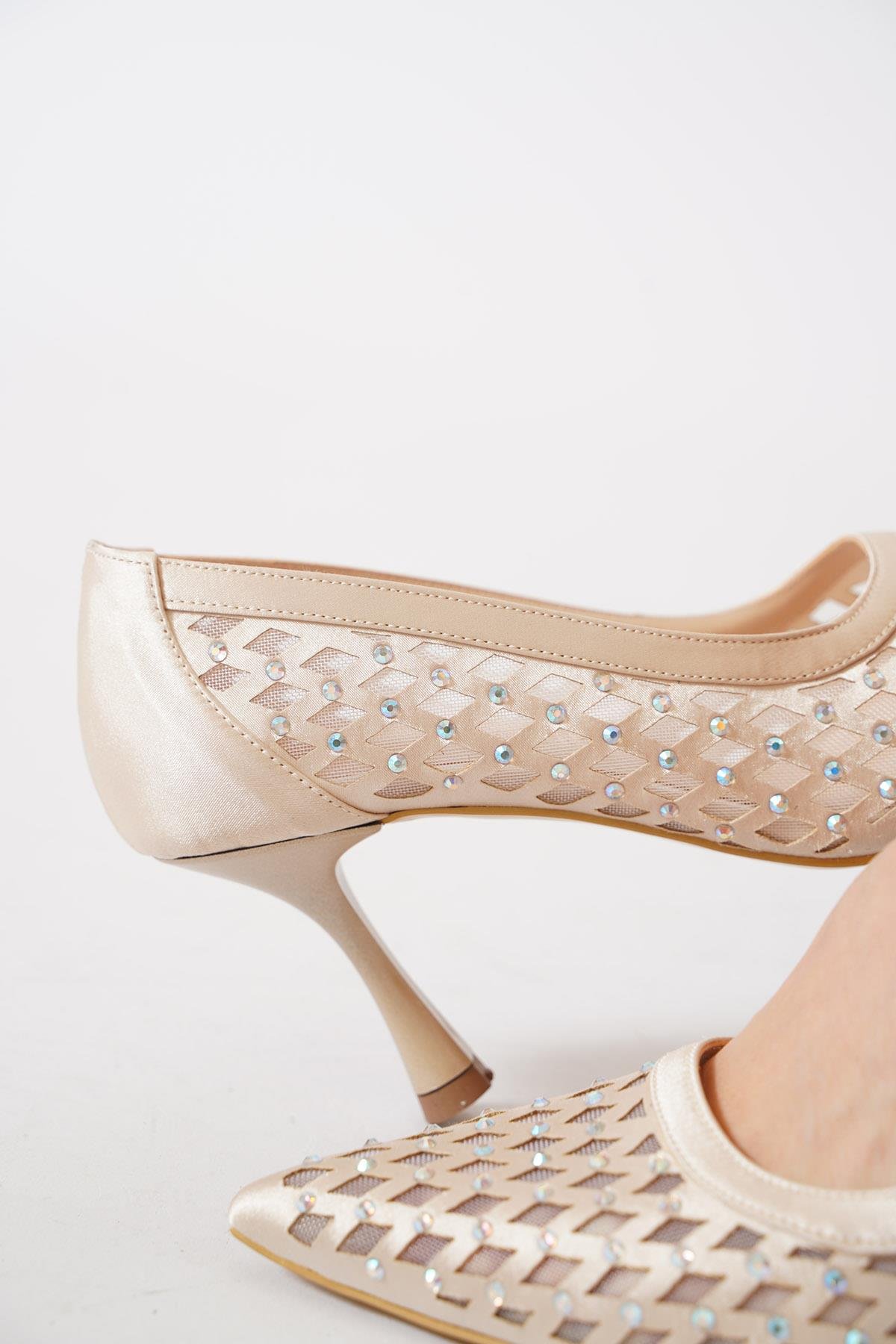 Sedas Baklava Lazer Taşlı Kadın Topuklu Ayakkabı Ten Saten