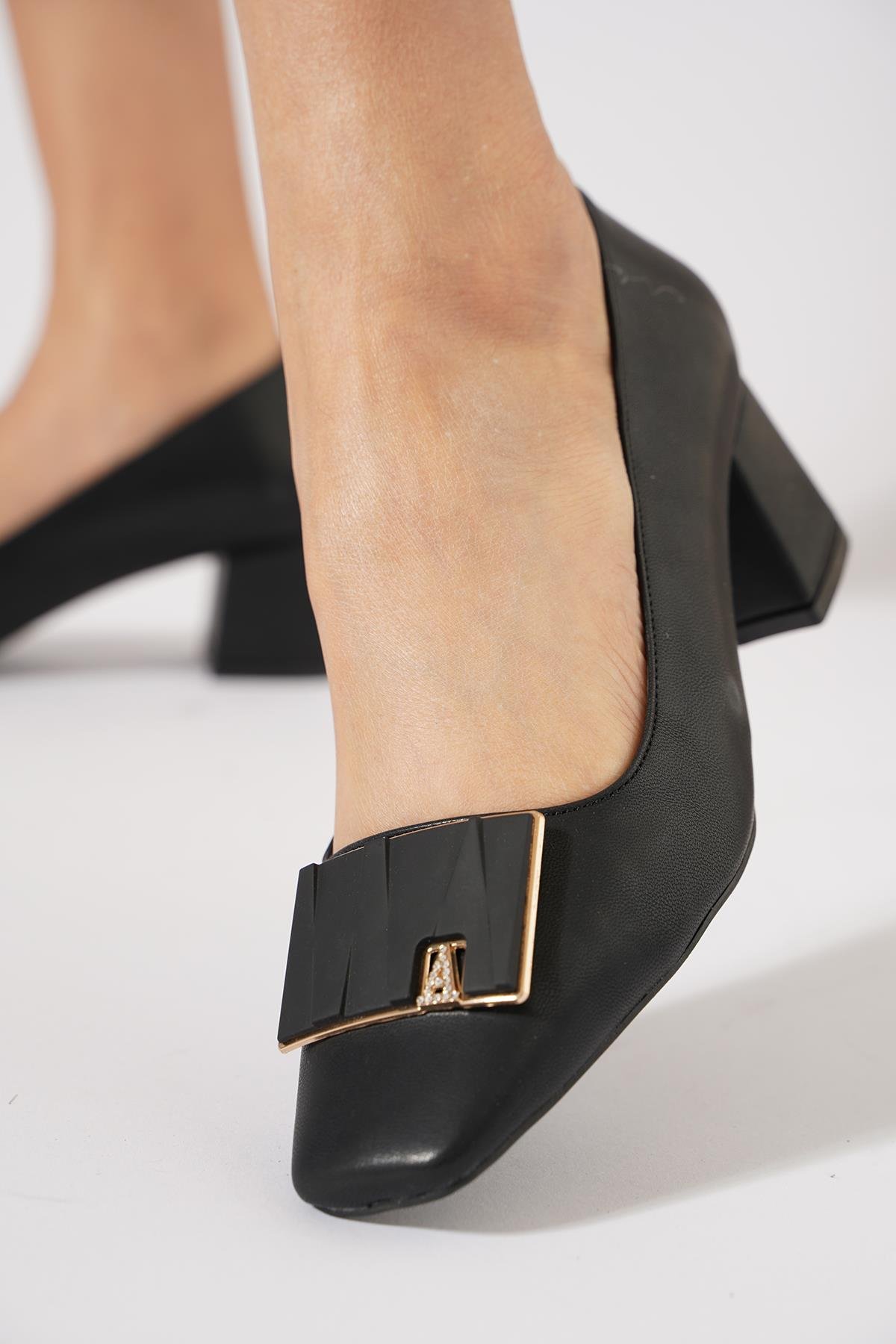 Setar Toka A Taşlı Kadın Topuklu Ayakkabı Siyah Cilt