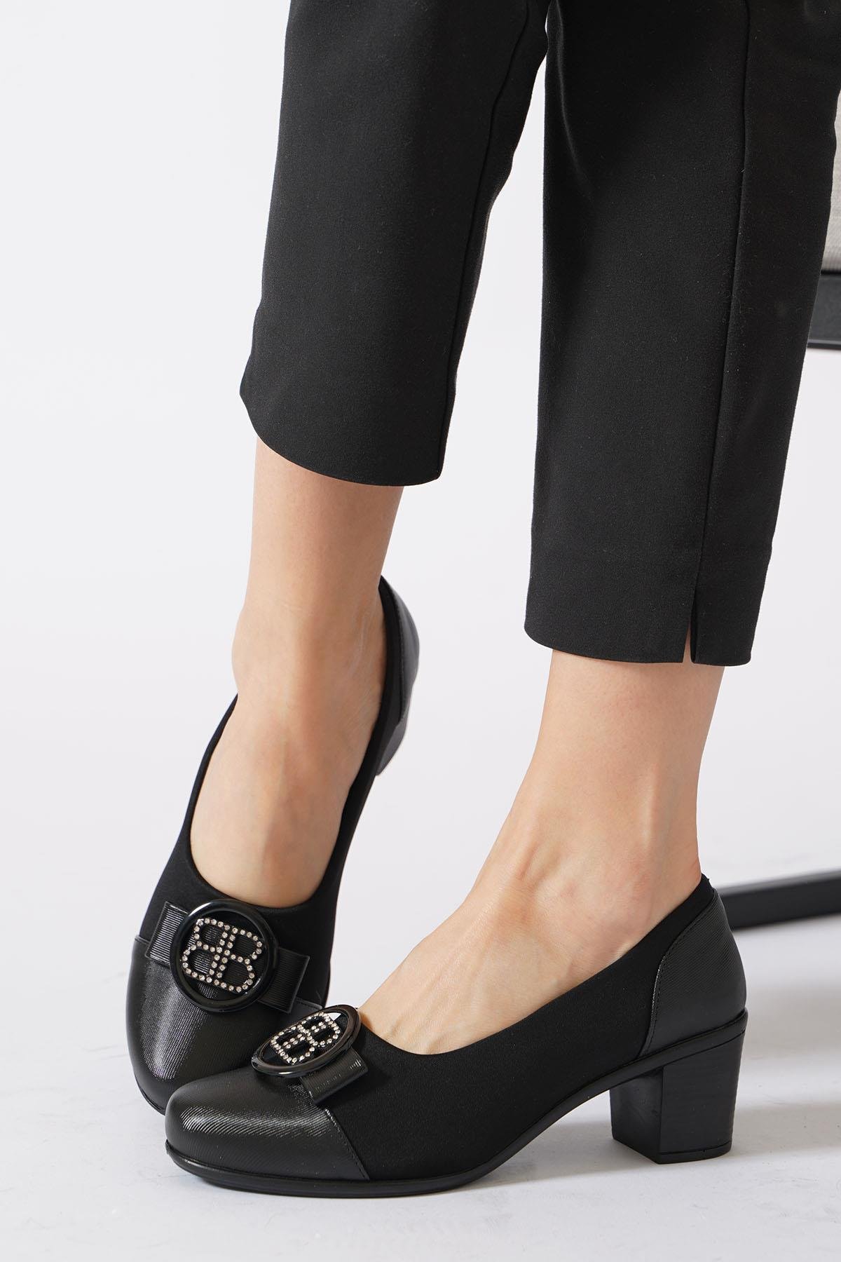 Sonya B Tokalı  Alçak Topuklu  Kadın Ayakkabı Siyah