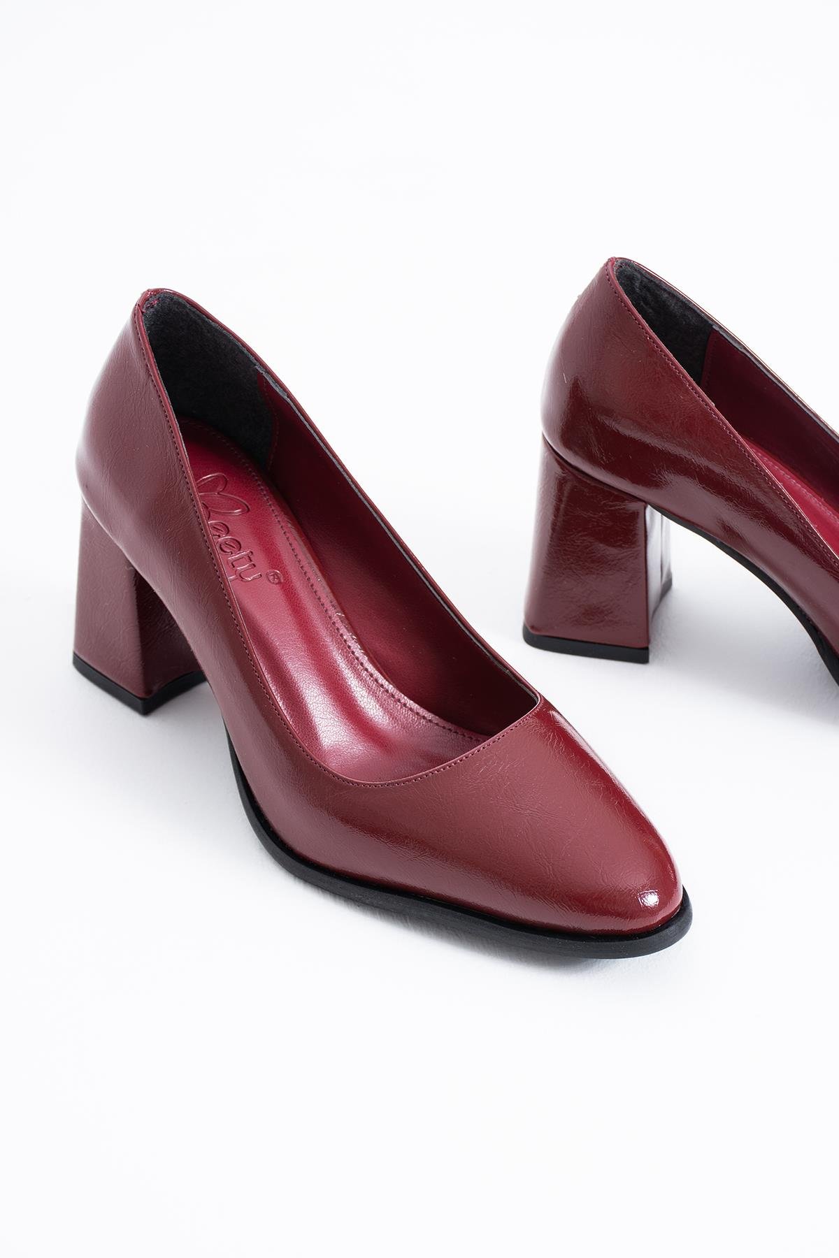 Teros Düz Gova Kadın Klasik Topuklu Ayakkabı Bordo Rugan