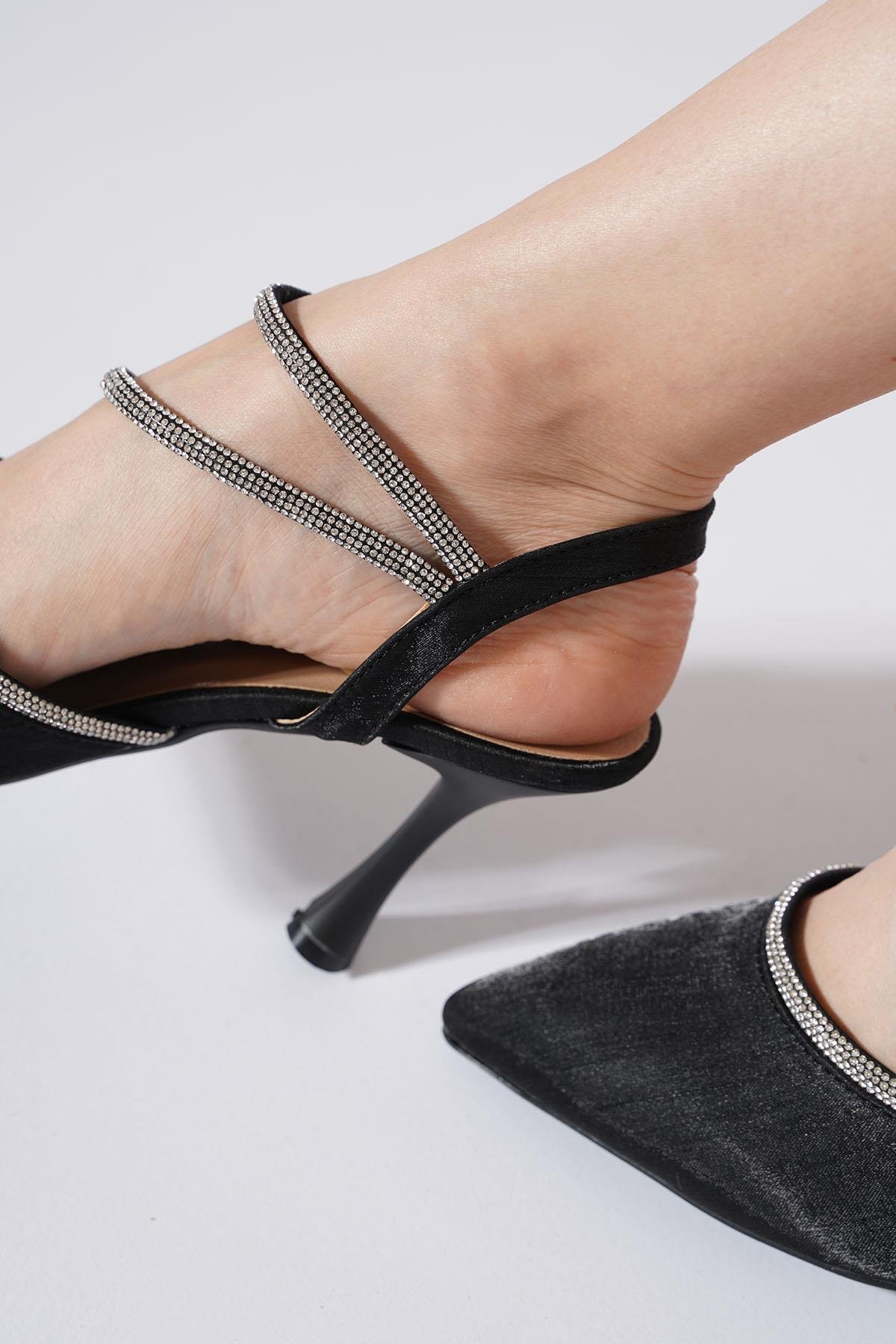 Venat Bilek Taşlı Kadın Abiye Topuklu Ayakkabı Siyah Saten