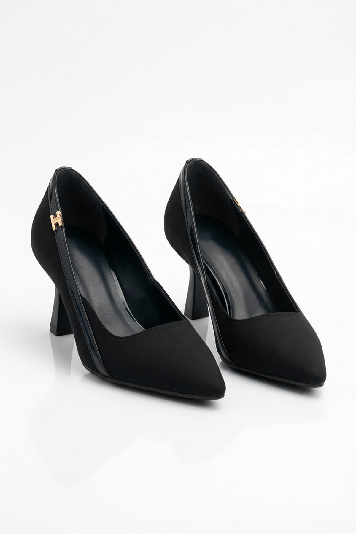 Zaret Yan Biye Tokalı Kadın Alçak Topuklu Stiletto Siyah Saten