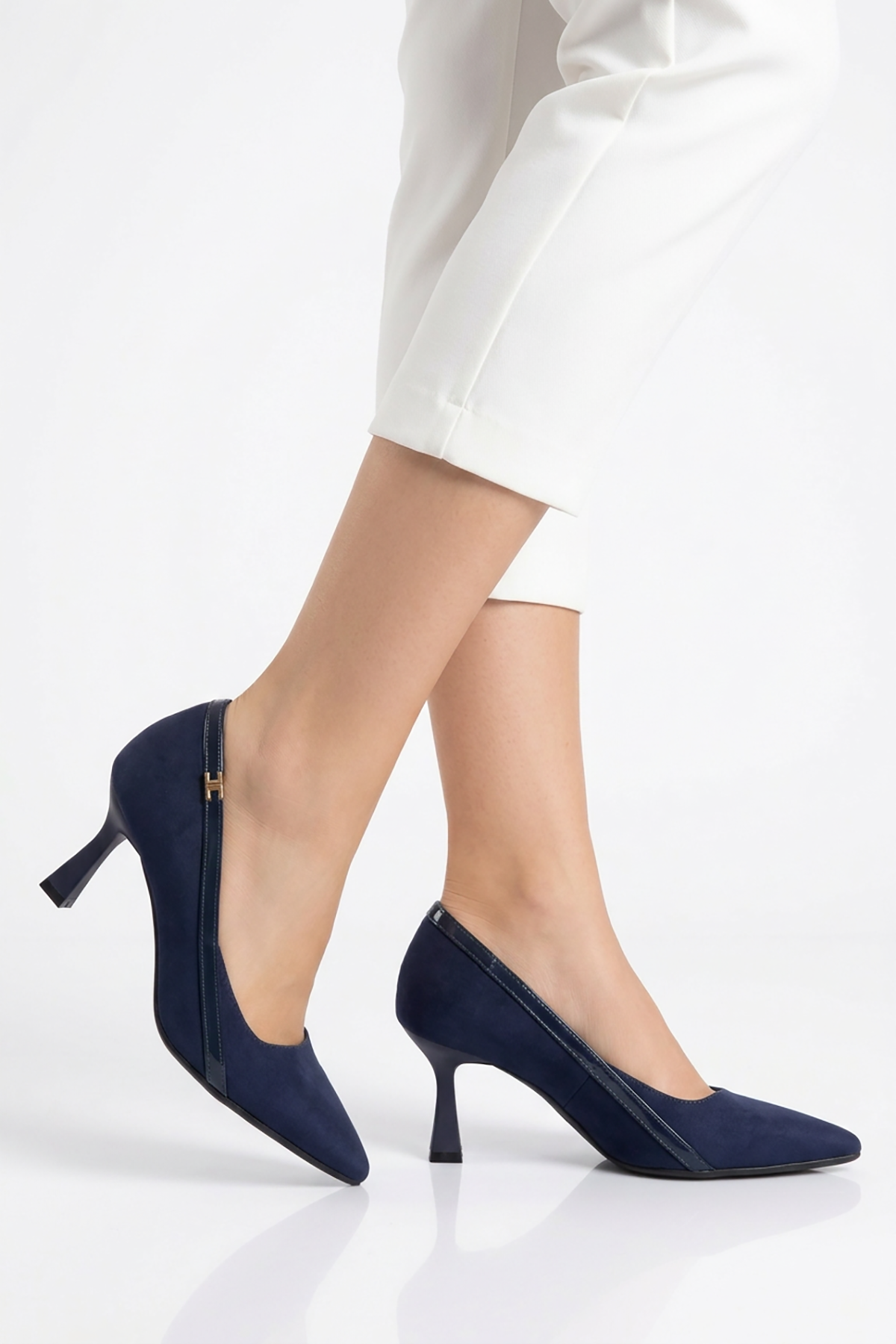 Zaret Yan Biye Tokalı Kadın Alçak Topuklu Stiletto Lacivert Saten