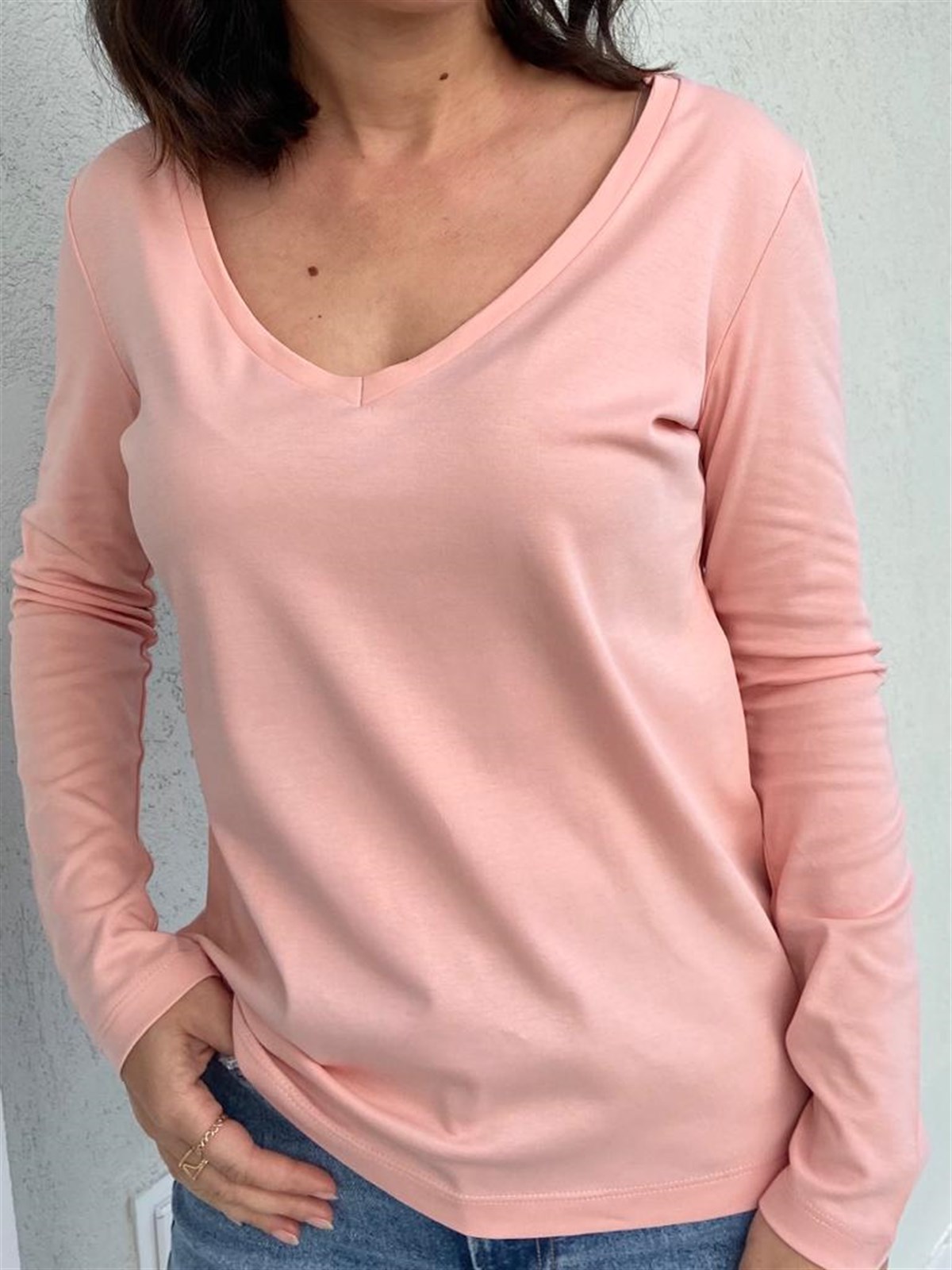 Sydney V Yaka Pembe Tişört