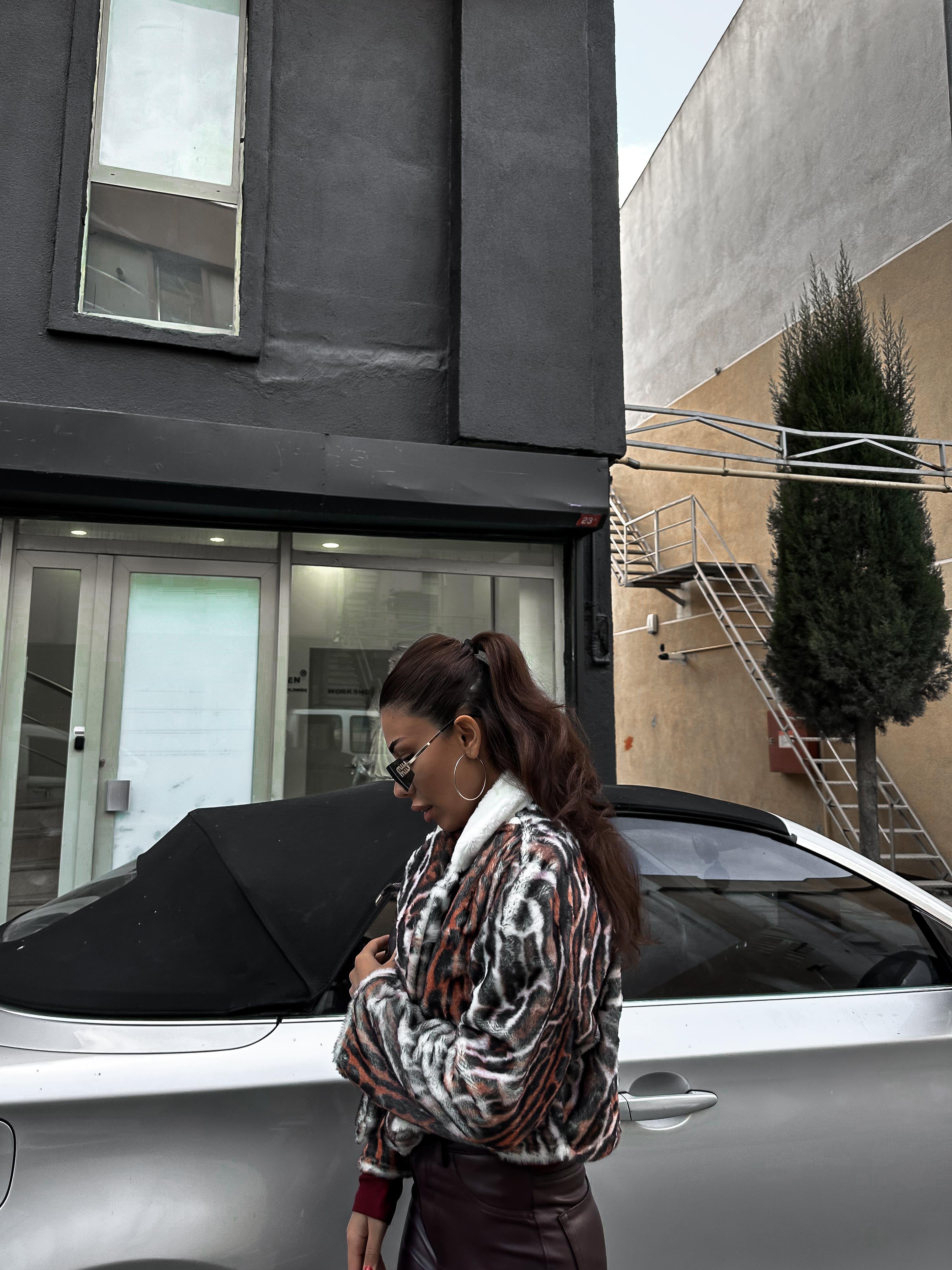 Peluş Leopar Kısa Ceket