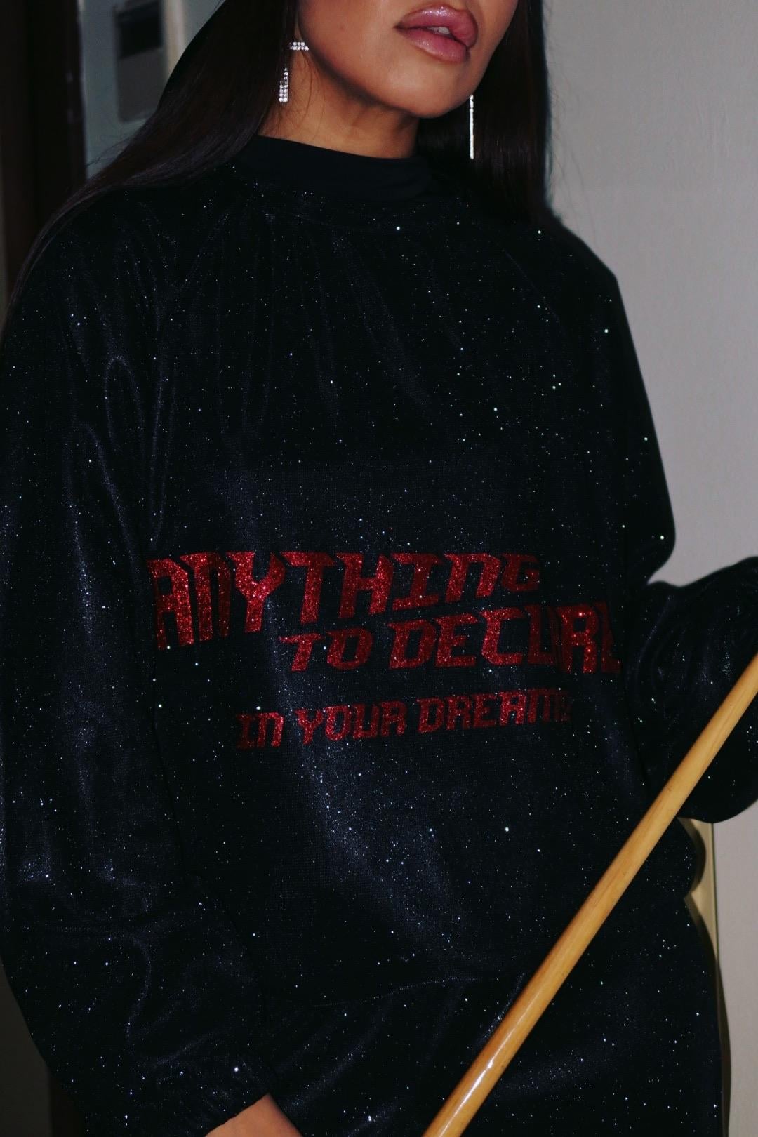 Simli Kırmızı Baskılı Sweatshirt